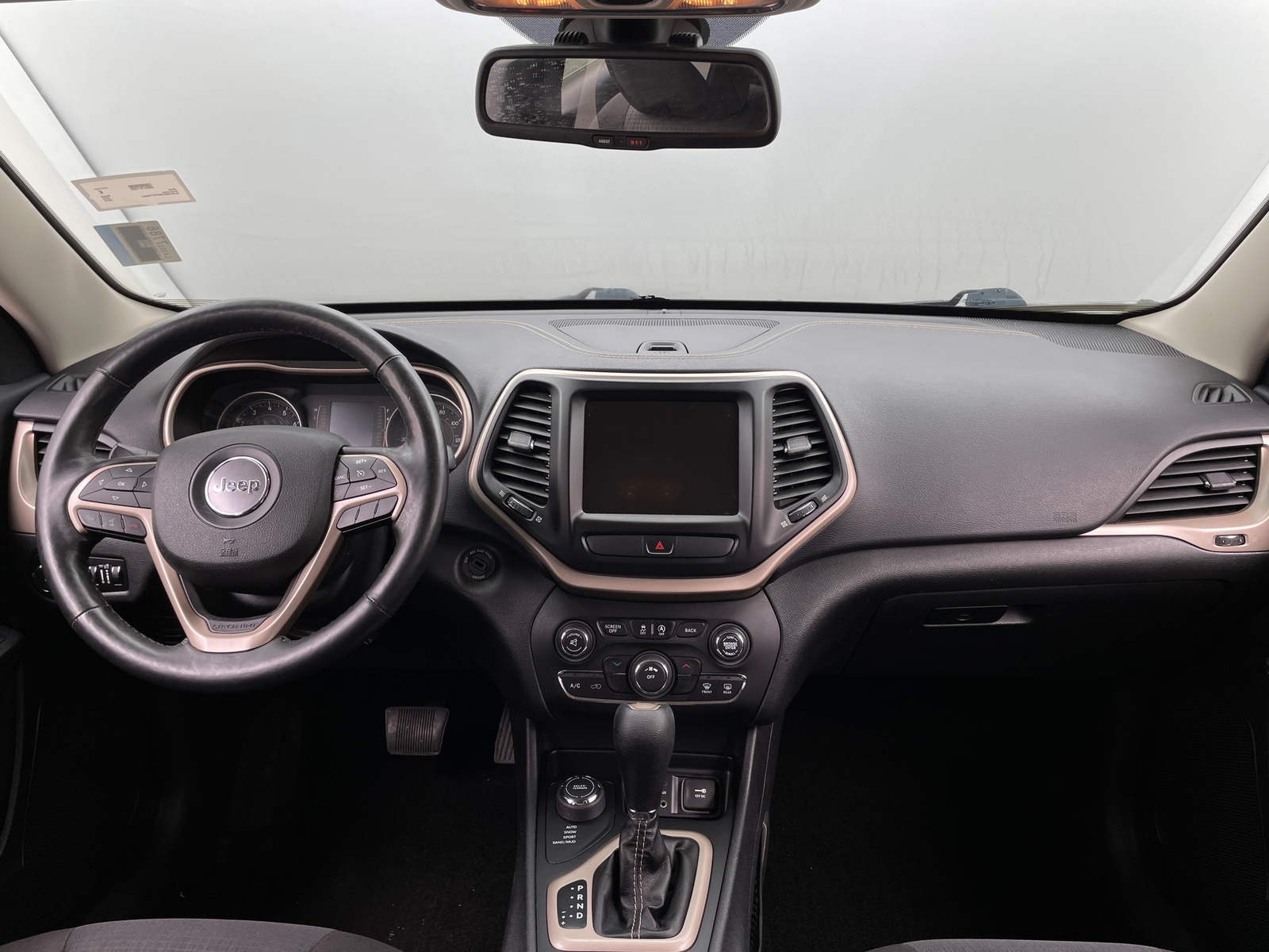 Thumbnail: 2015 Jeep Cherokee - 3