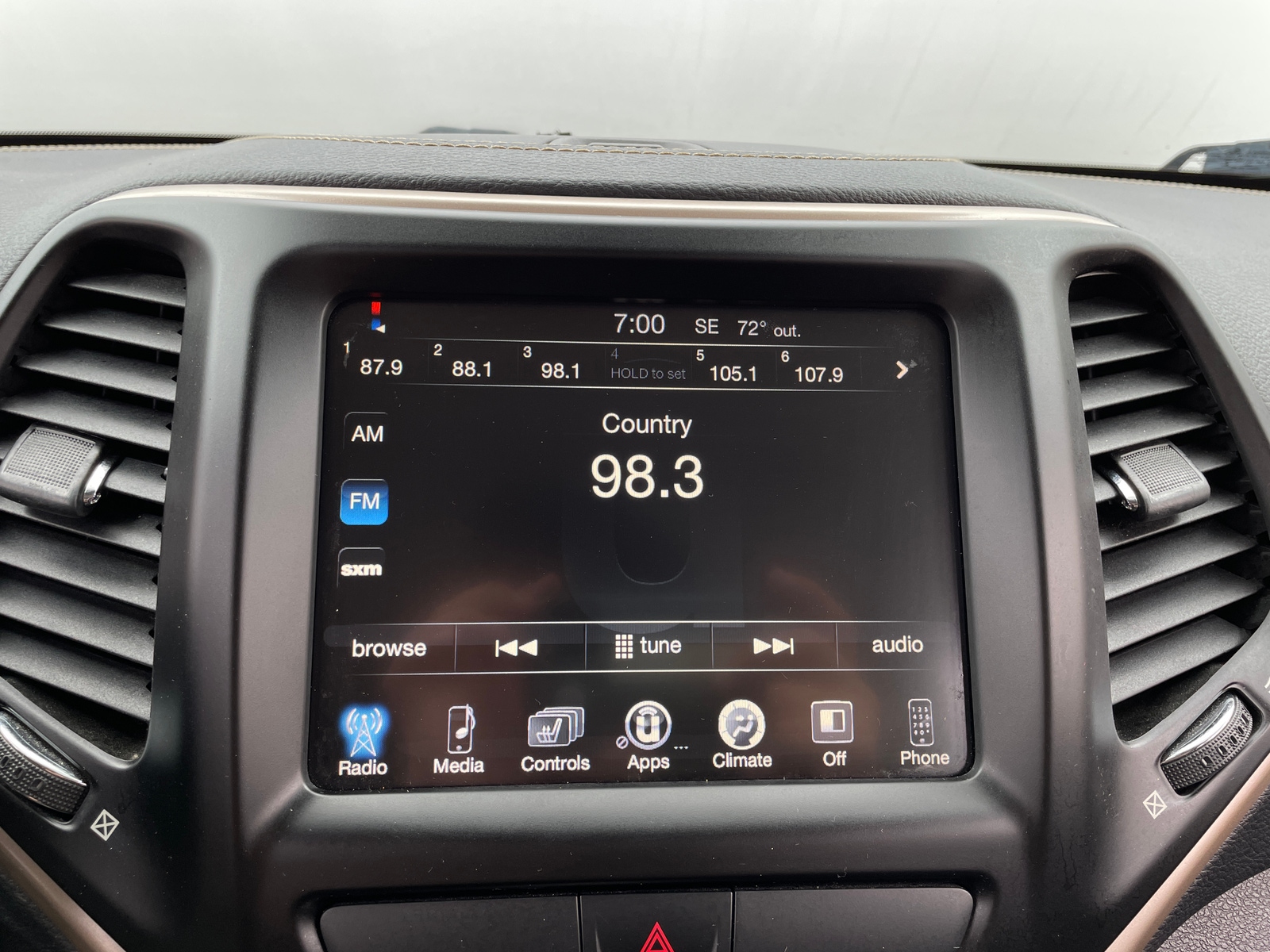 Thumbnail: 2015 Jeep Cherokee - 4