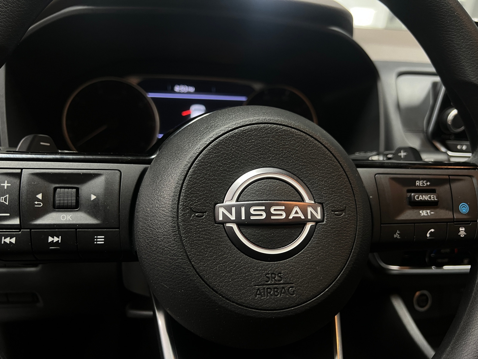 Thumbnail: 2023 Nissan Rogue - 5