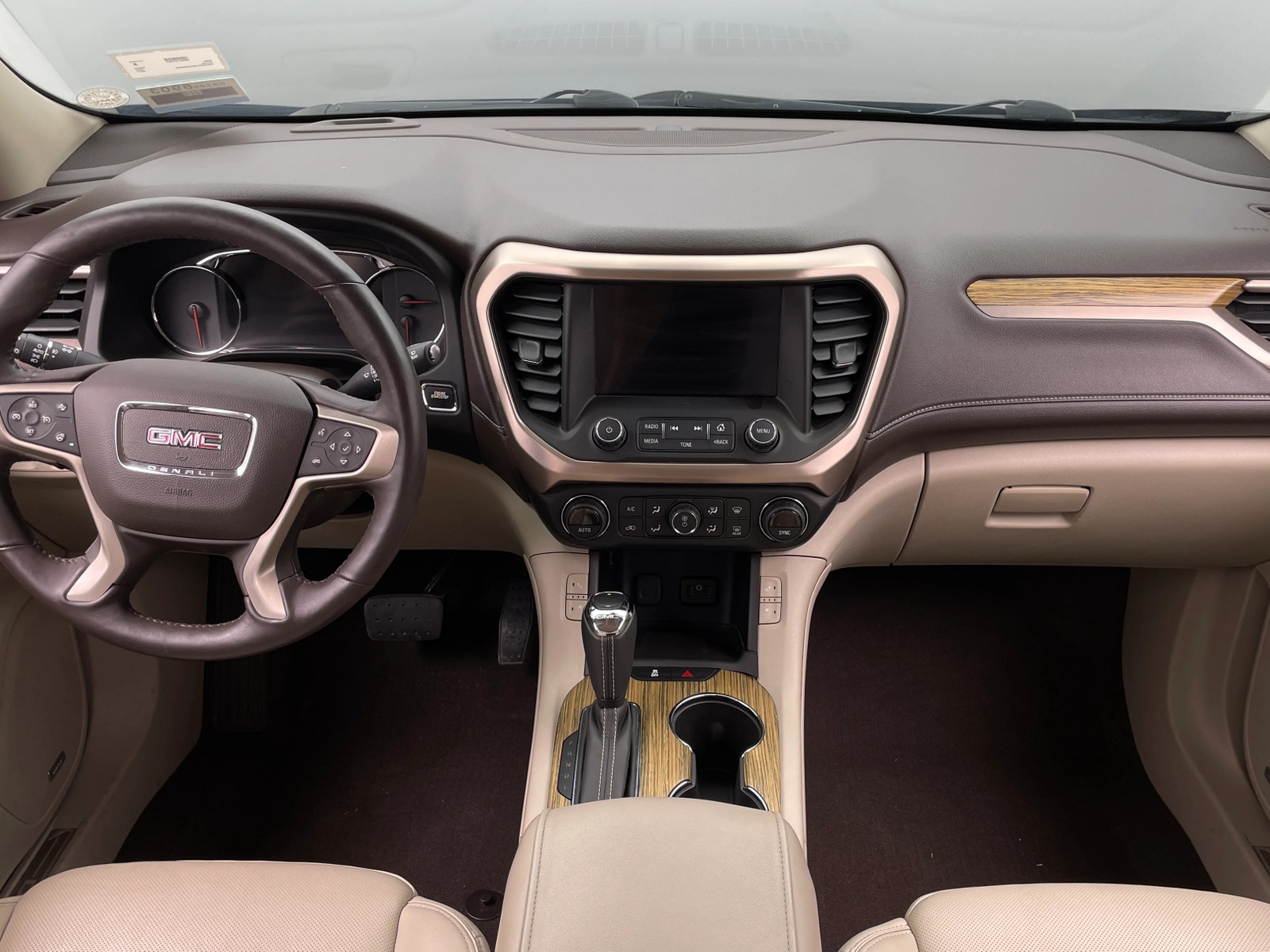 Thumbnail: 2017 GMC Acadia - 2