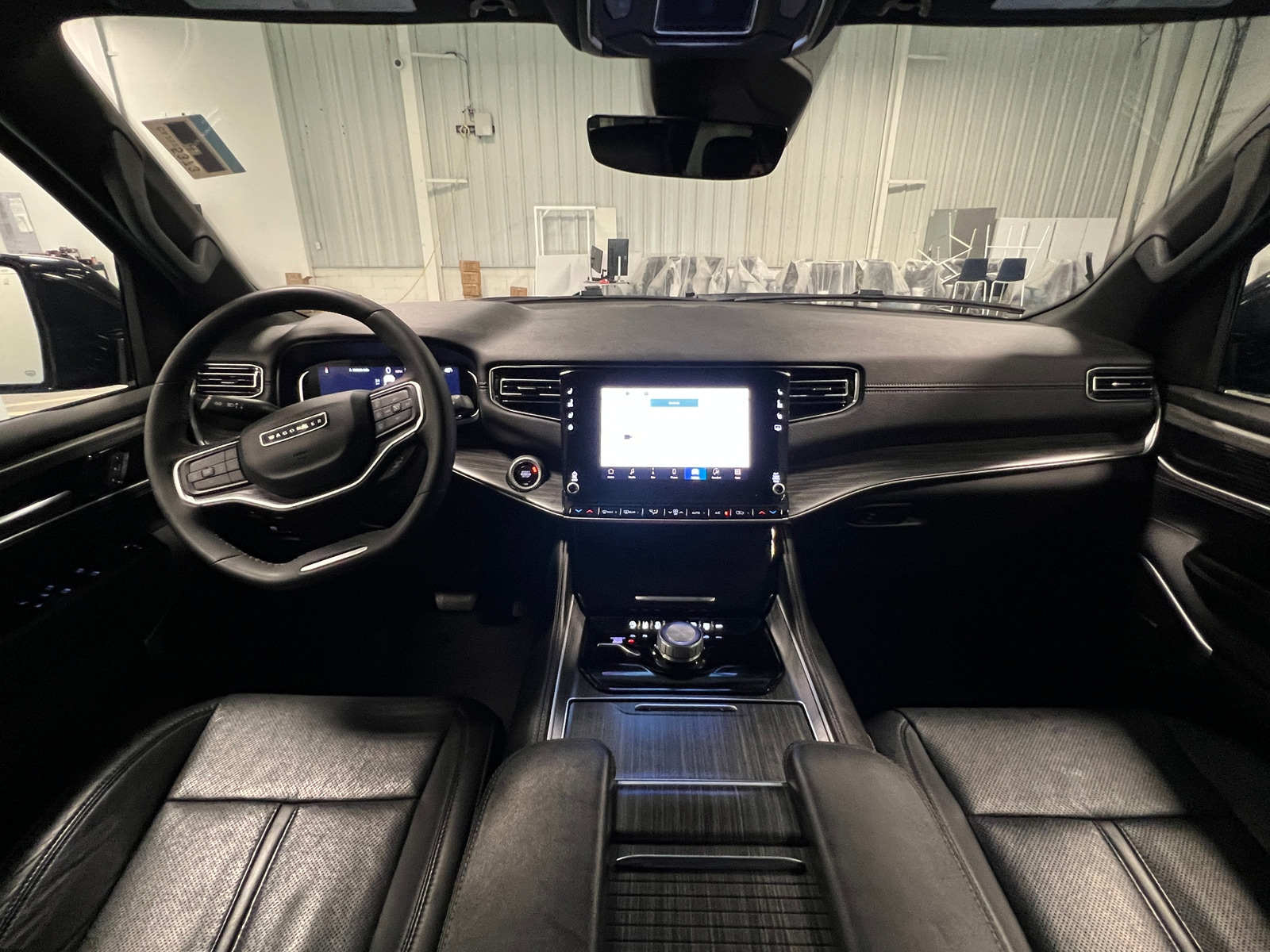 Thumbnail: 2024 Jeep Wagoneer - 2