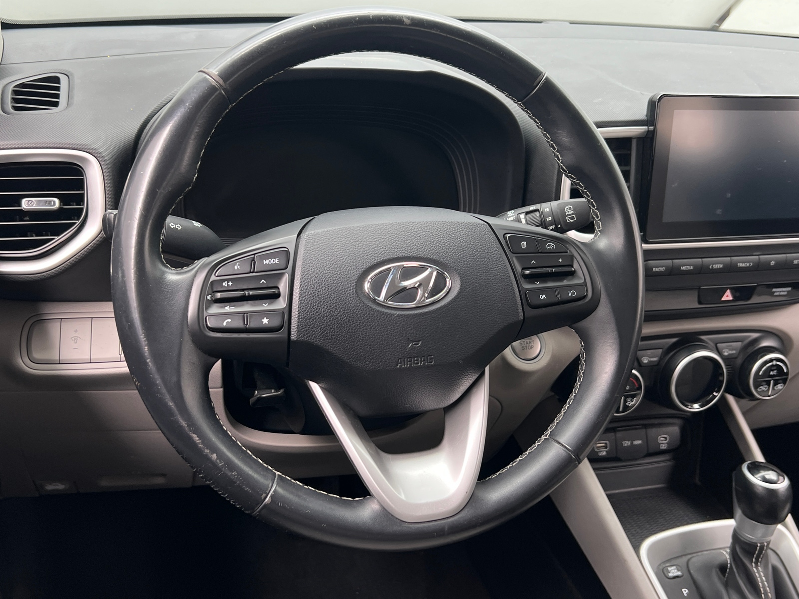 Thumbnail: 2024 Hyundai Venue - 5