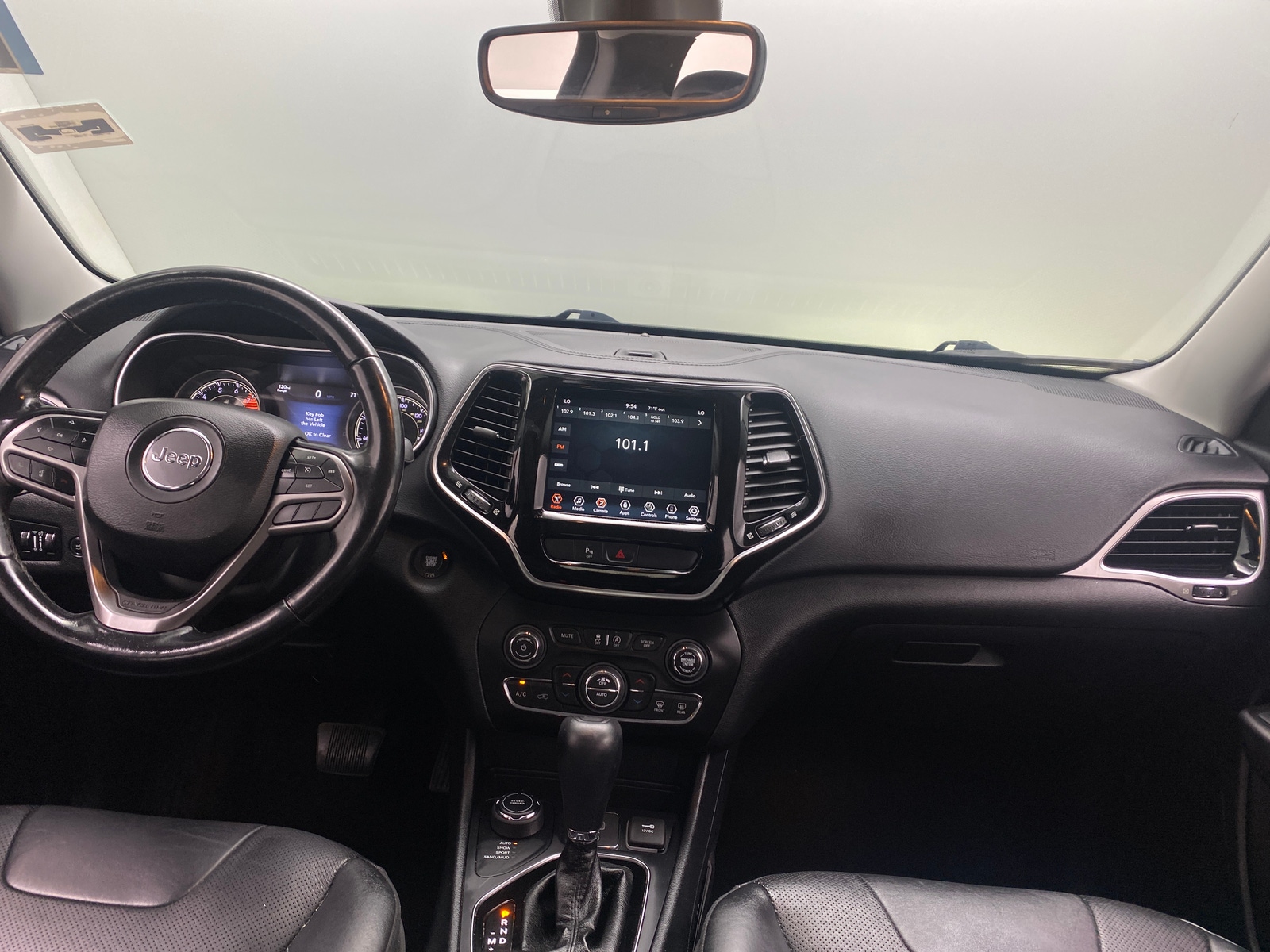 Thumbnail: 2020 Jeep Cherokee - 2