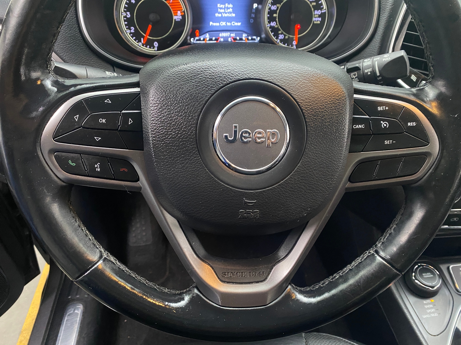 Thumbnail: 2020 Jeep Cherokee - 4