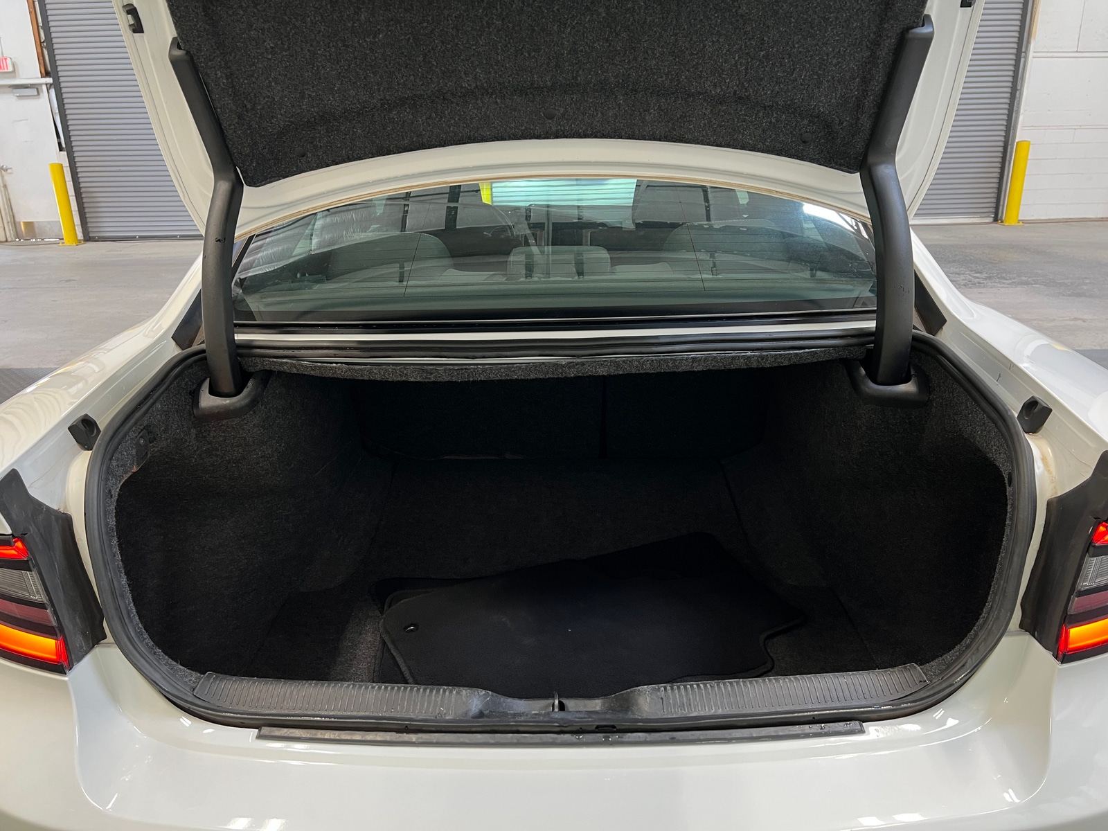 Thumbnail: 2023 Dodge Charger - 7