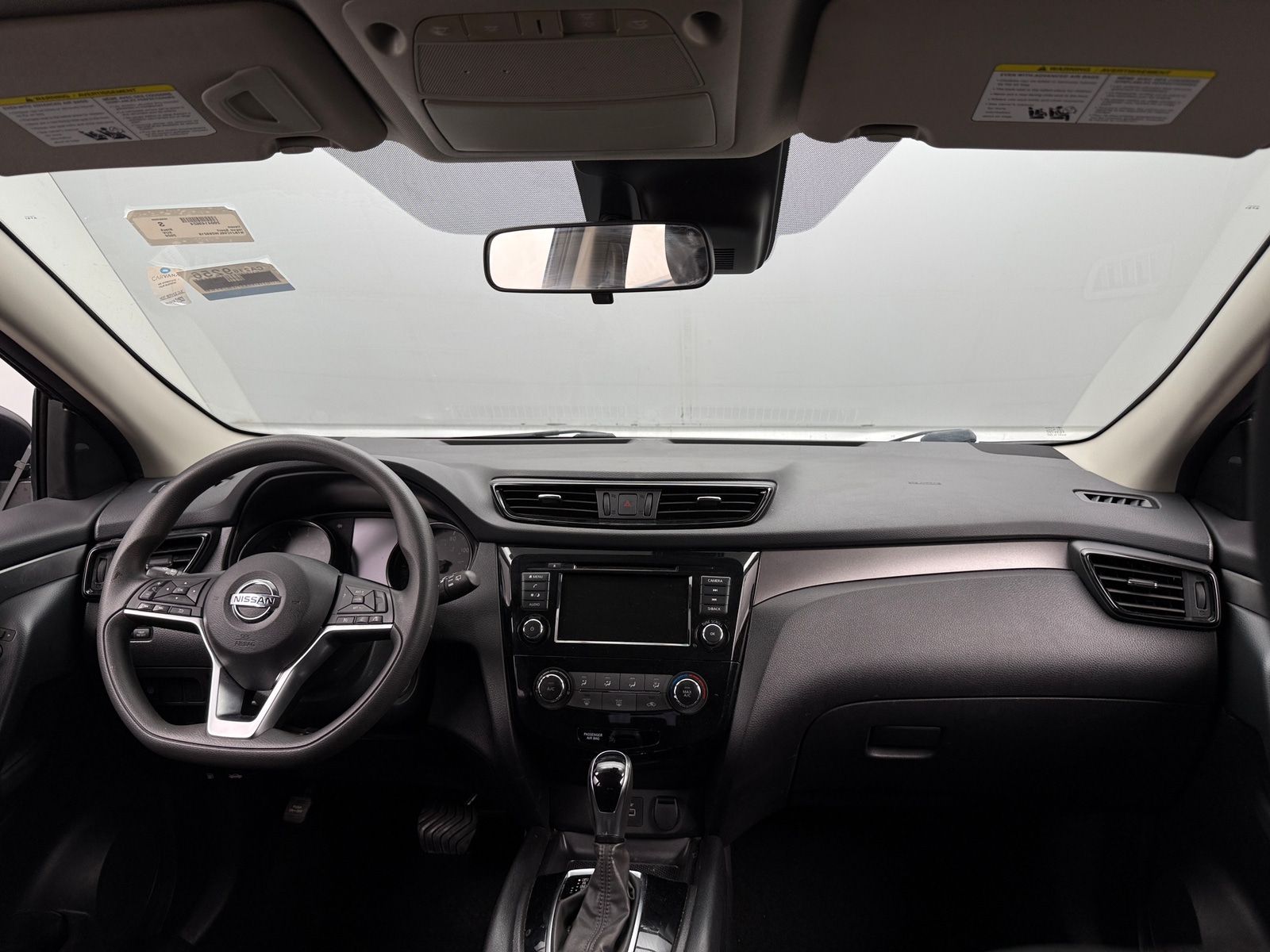 Thumbnail: 2020 Nissan Rogue Sport - 3