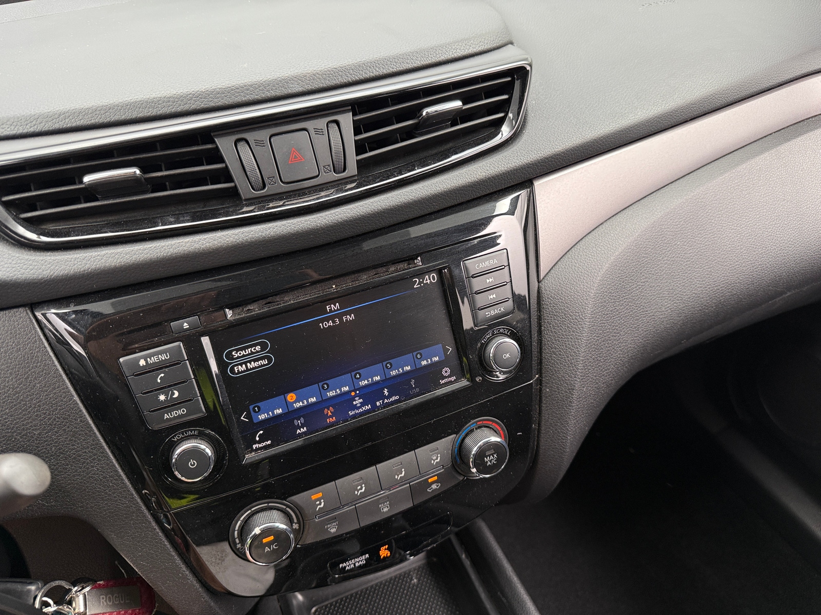 Thumbnail: 2020 Nissan Rogue Sport - 4