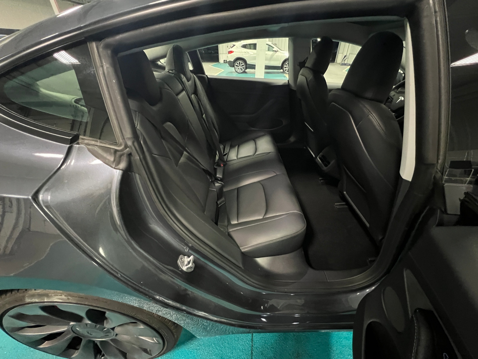 Thumbnail: 2023 Tesla Model 3 - 5