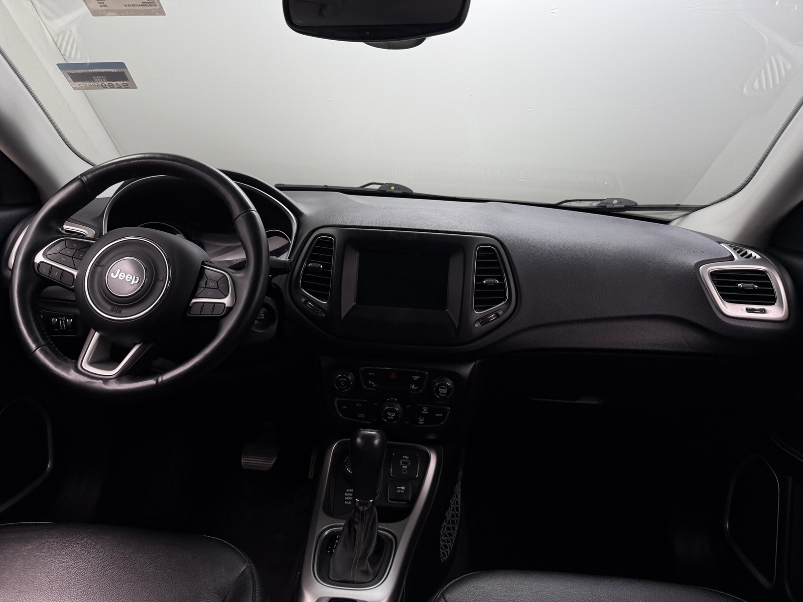 Thumbnail: 2018 Jeep Compass - 3