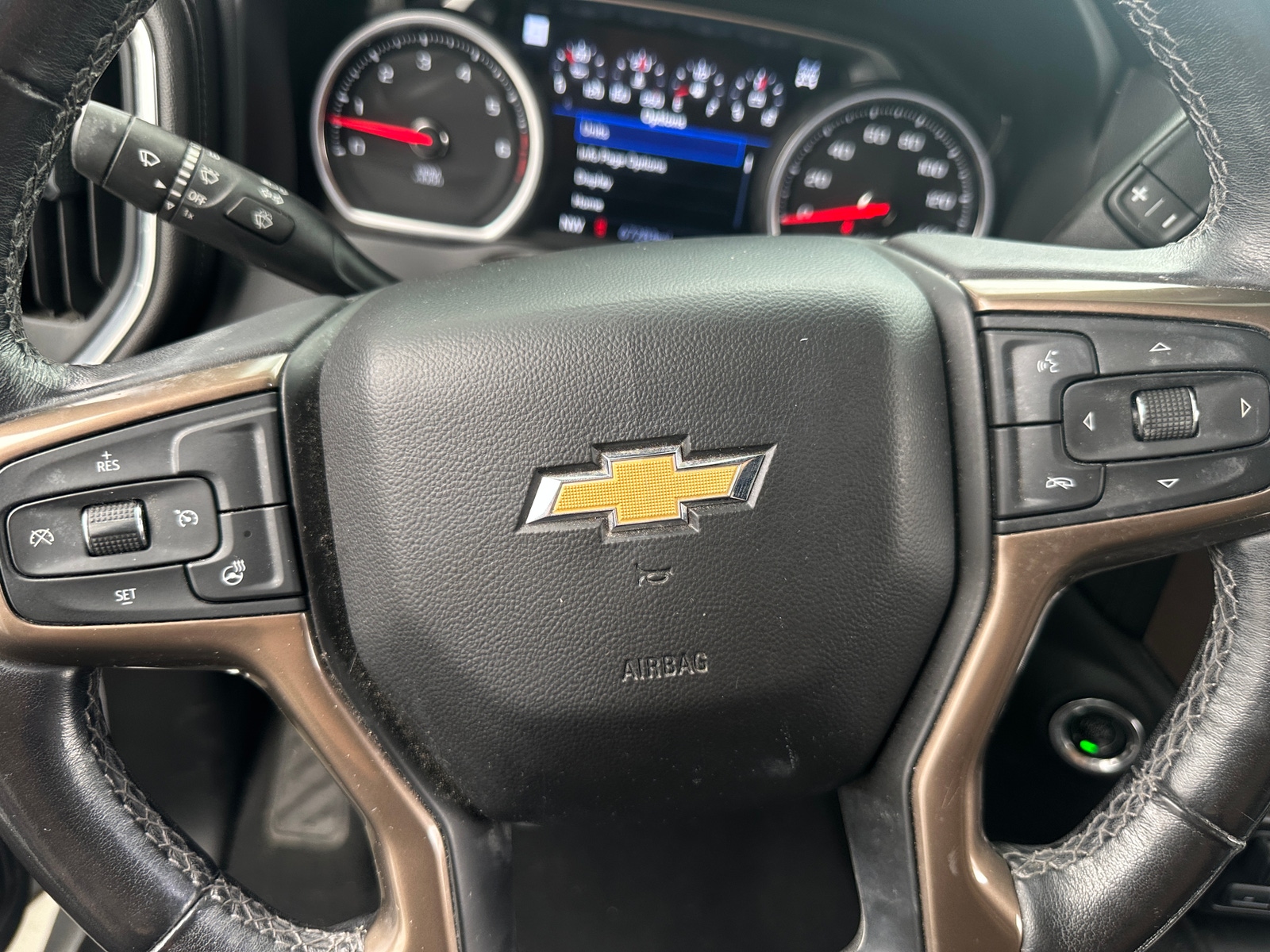 Thumbnail: 2022 Chevrolet Silverado 2500 - 4