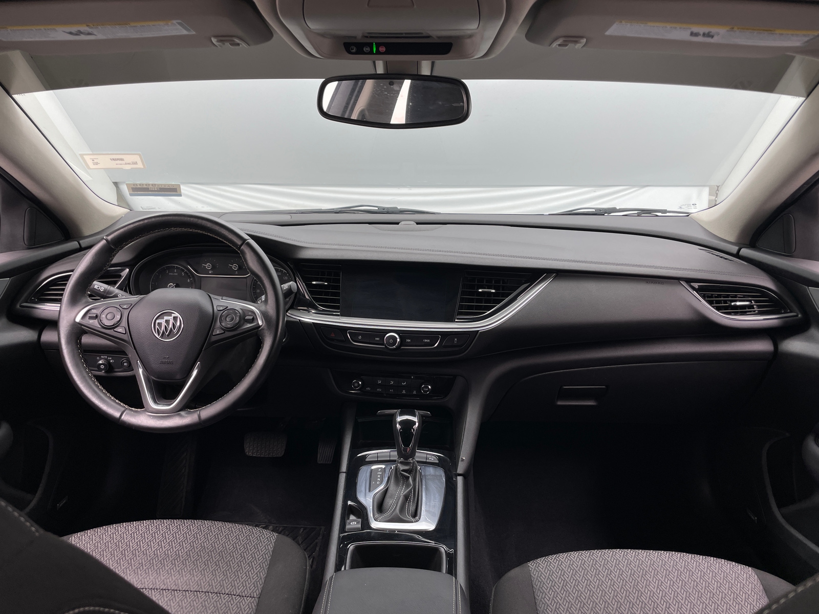 Thumbnail: 2018 Buick Regal - 3