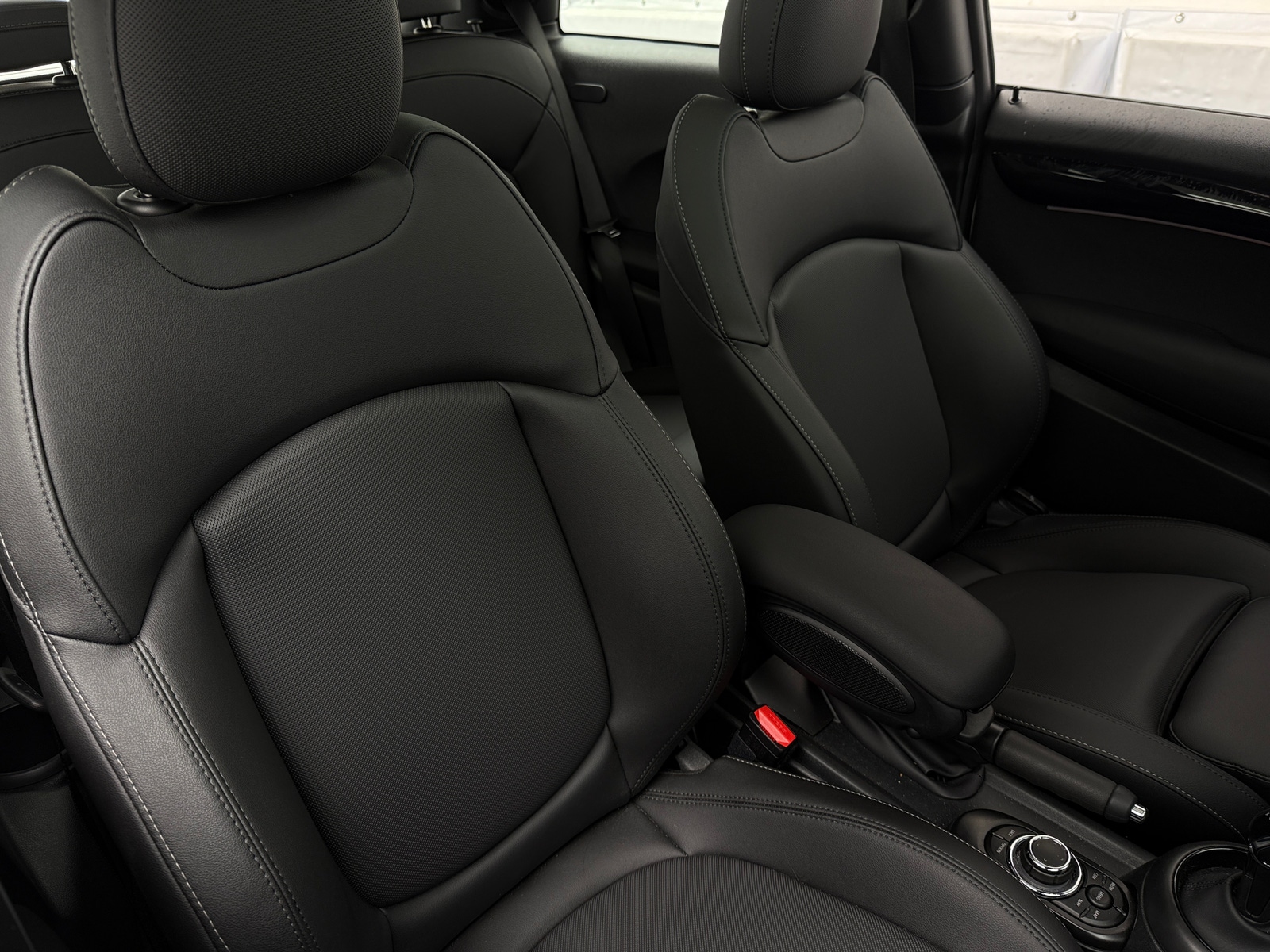 Thumbnail: 2024 MINI Cooper Hardtop - 2