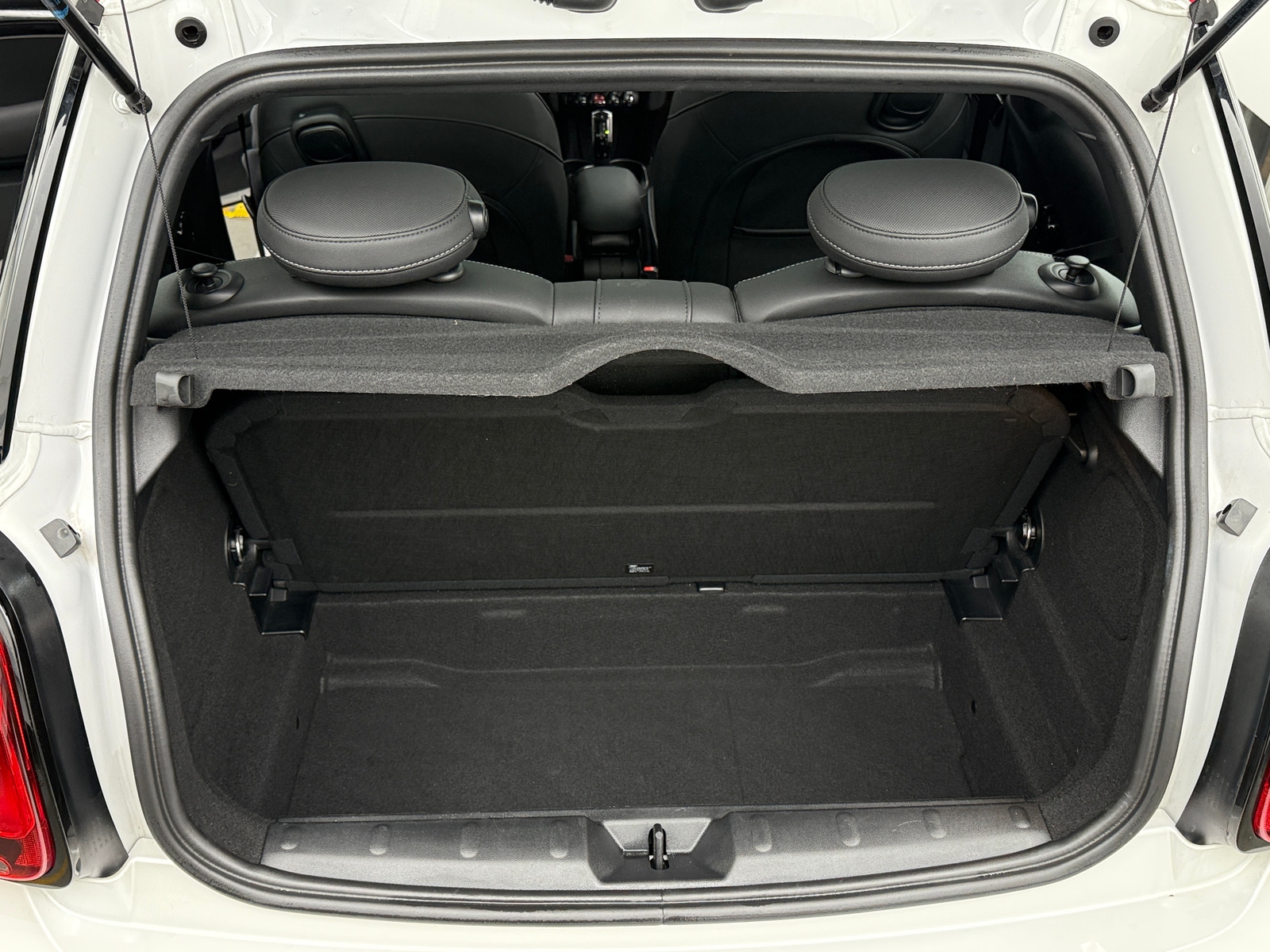 Thumbnail: 2024 MINI Cooper Hardtop - 7