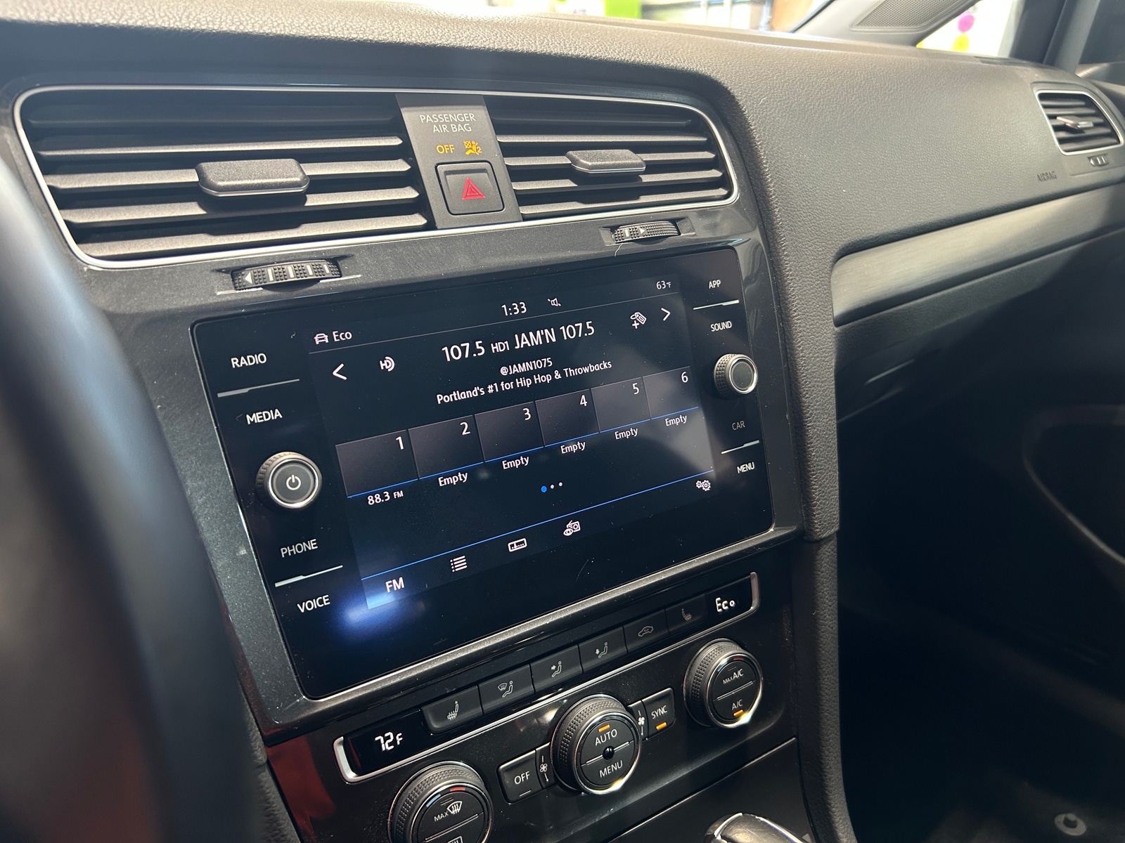 Thumbnail: 2019 Volkswagen e-Golf - 4