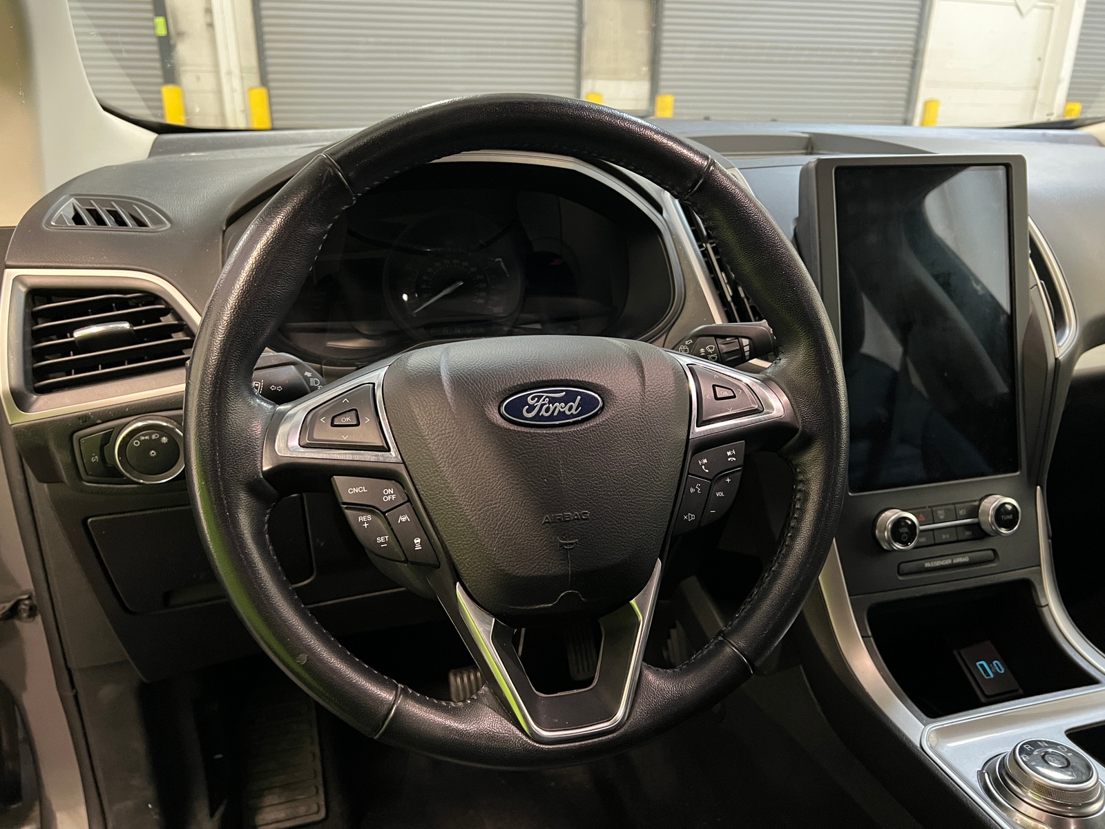 Thumbnail: 2023 Ford Edge - 5