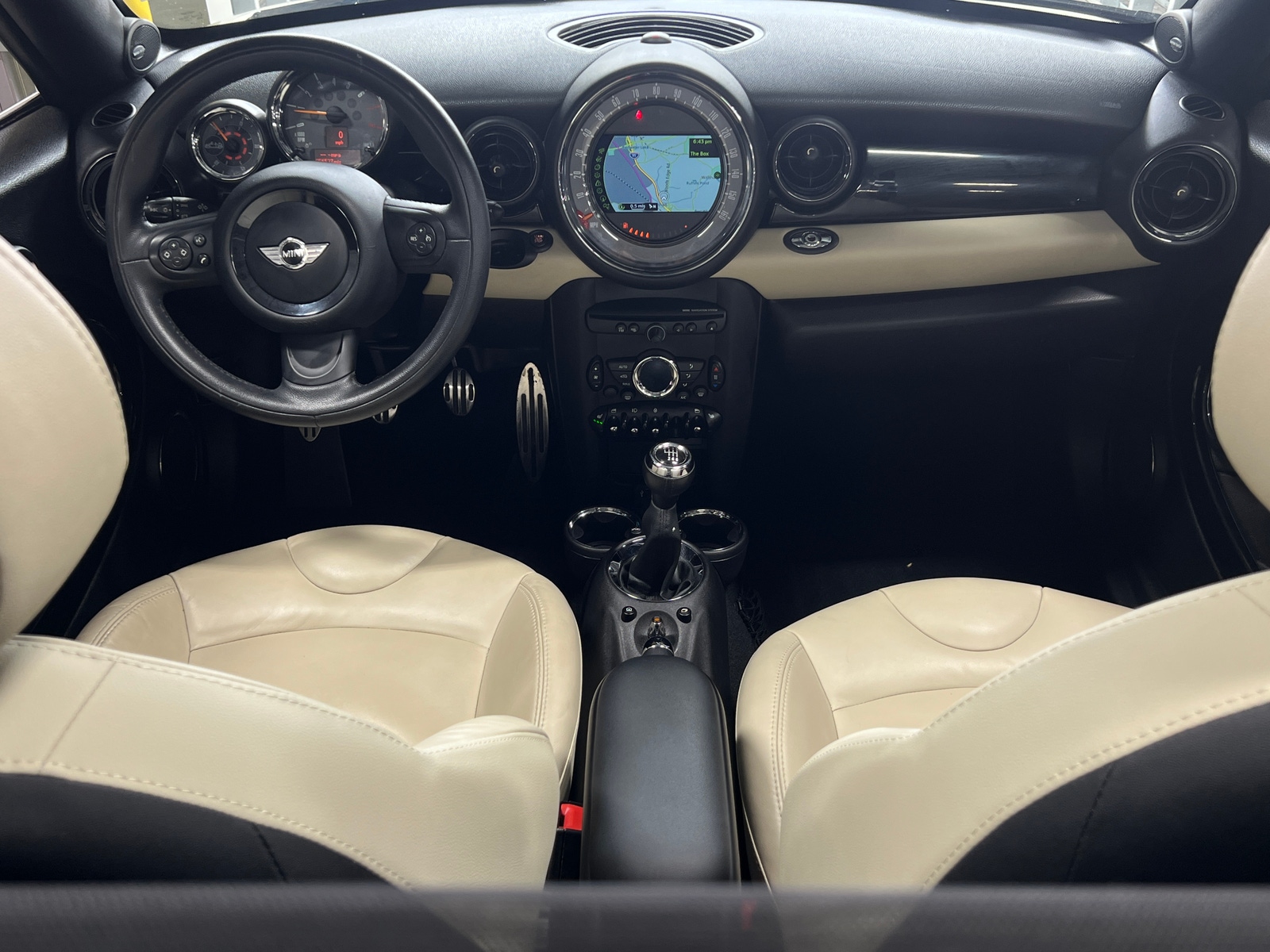 Thumbnail: 2015 MINI Cooper Roadster - 2