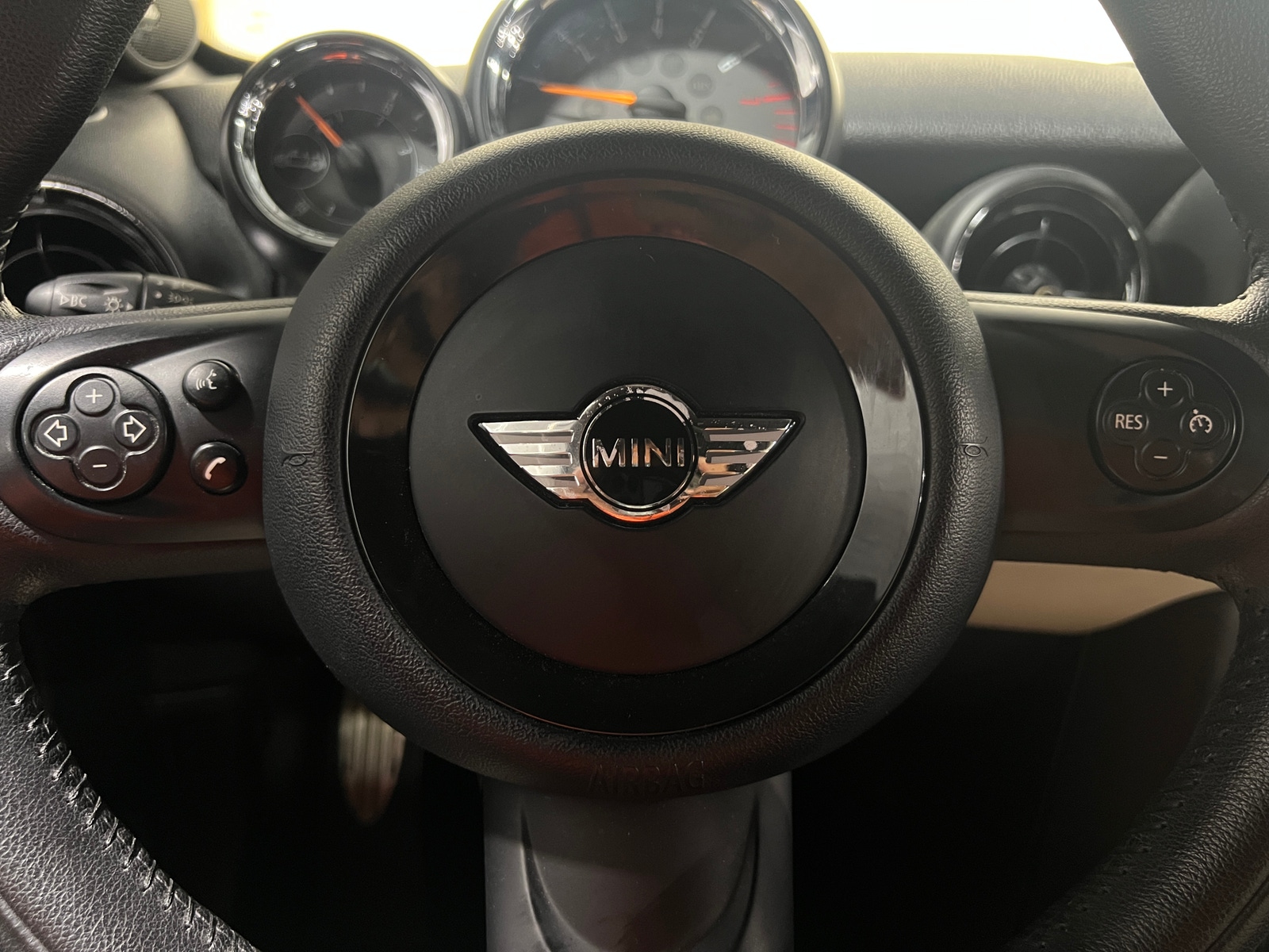 Thumbnail: 2015 MINI Cooper Roadster - 4