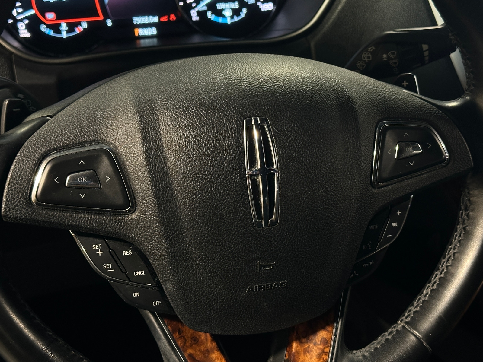 Thumbnail: 2018 Lincoln MKX - 4