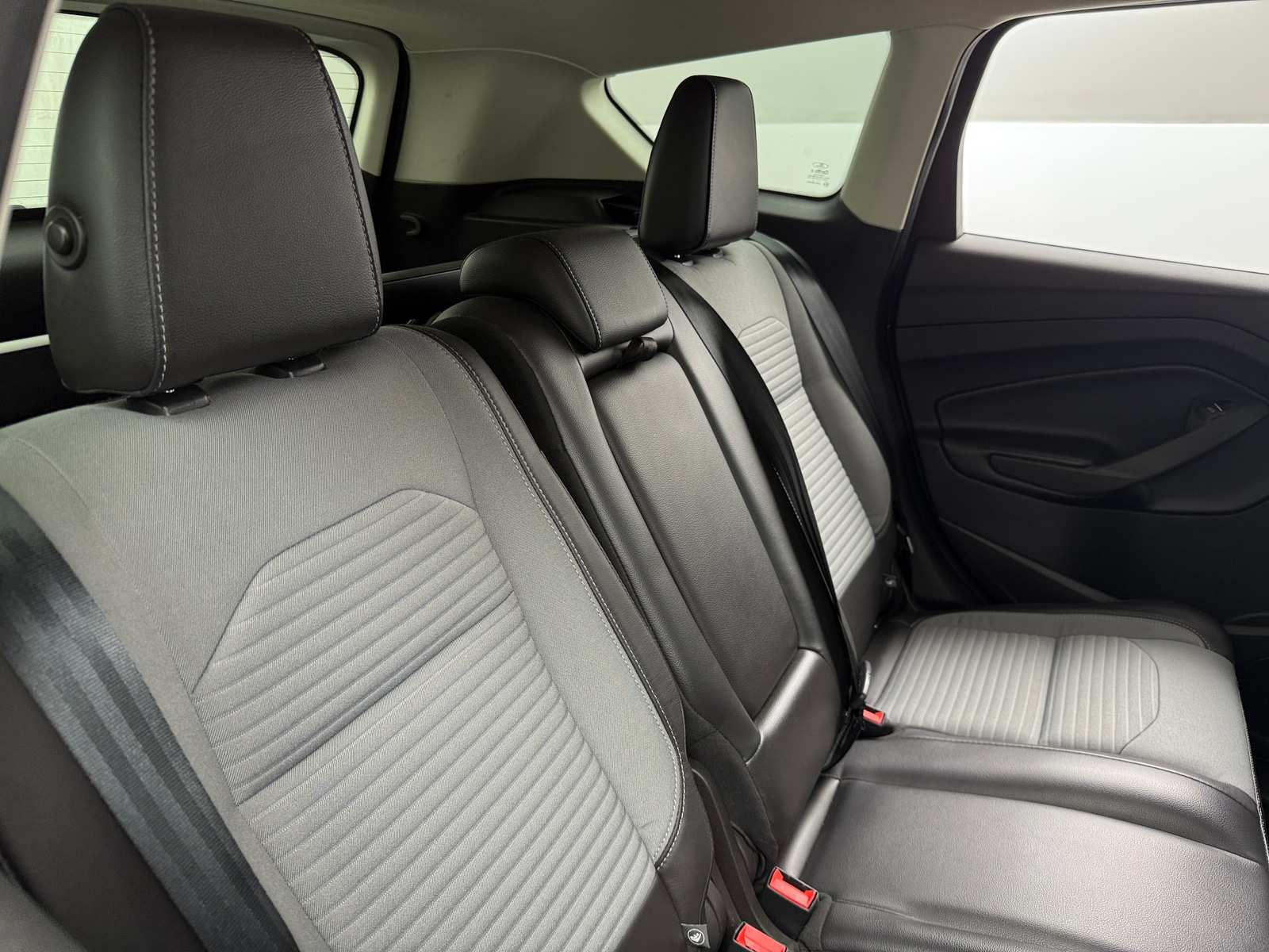 Thumbnail: 2017 Ford Escape - 5