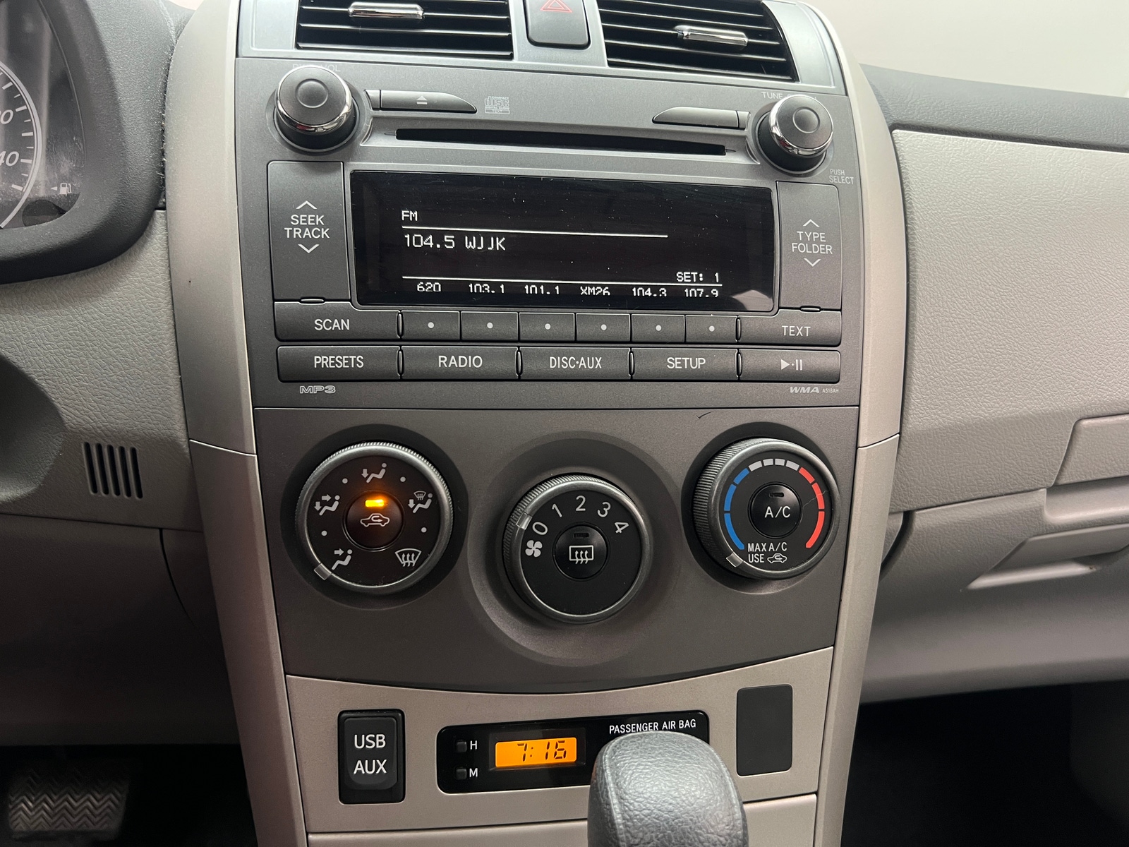 Thumbnail: 2011 Toyota Corolla - 4