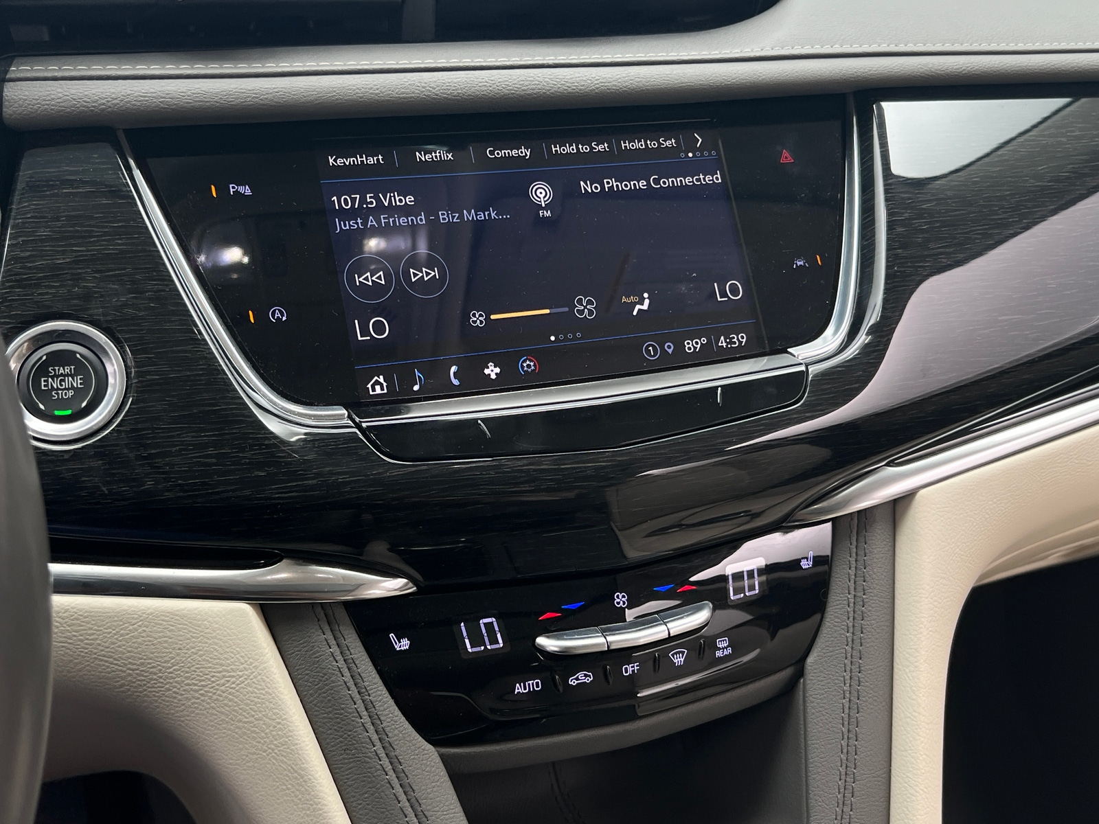 Thumbnail: 2021 Cadillac XT6 - 3