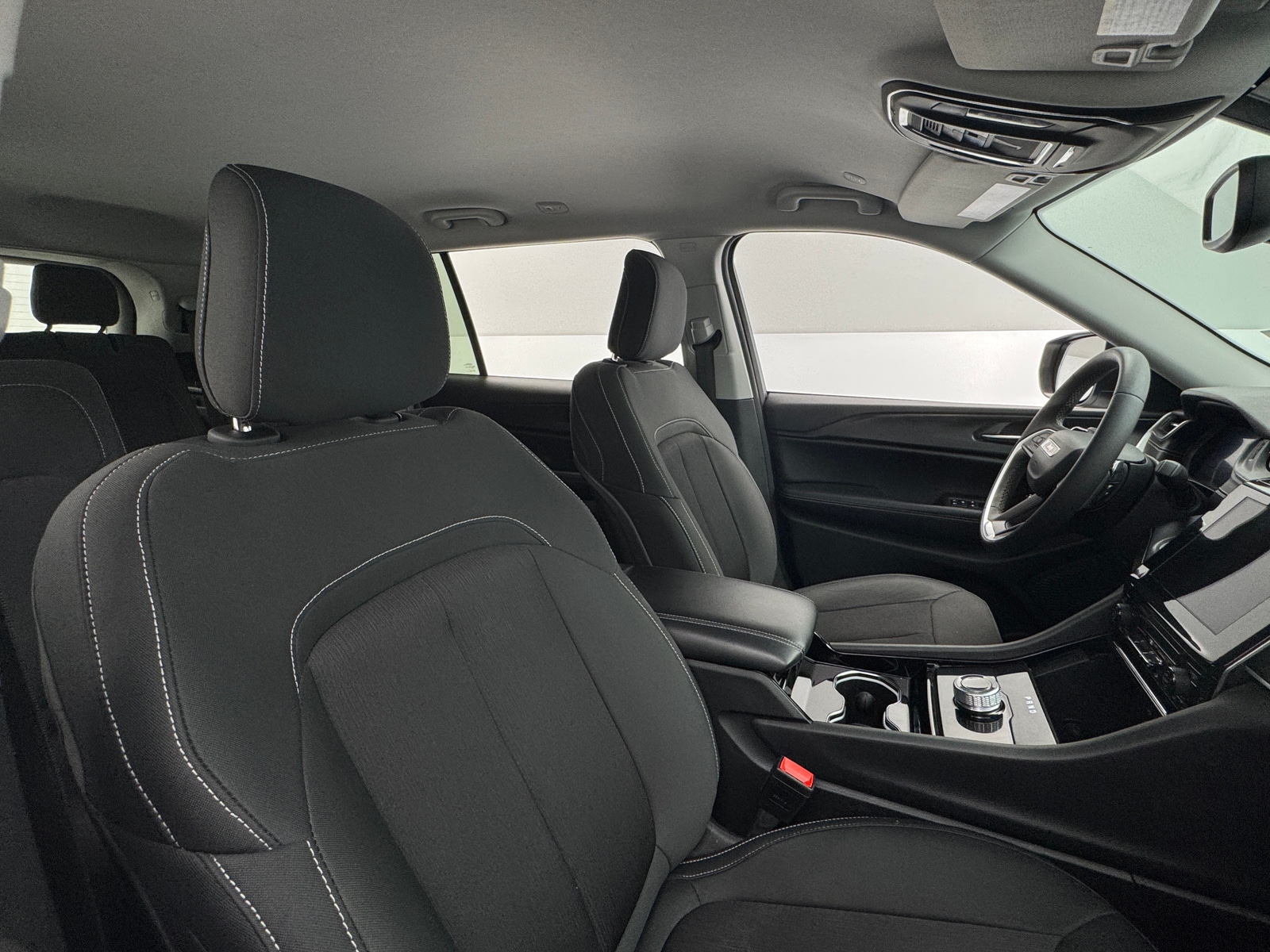 Thumbnail: 2023 Jeep Grand Cherokee L - 2