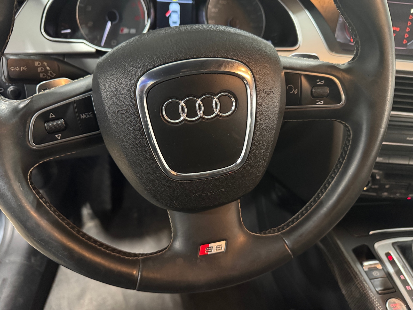 Thumbnail: 2011 Audi S5 - 3