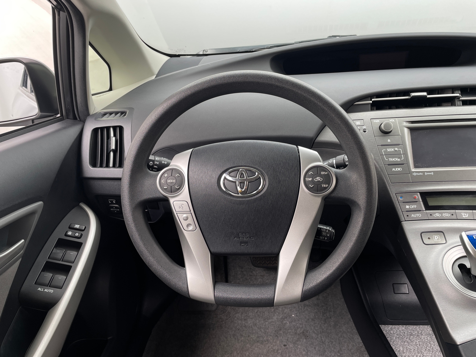 Thumbnail: 2013 Toyota Prius - 5