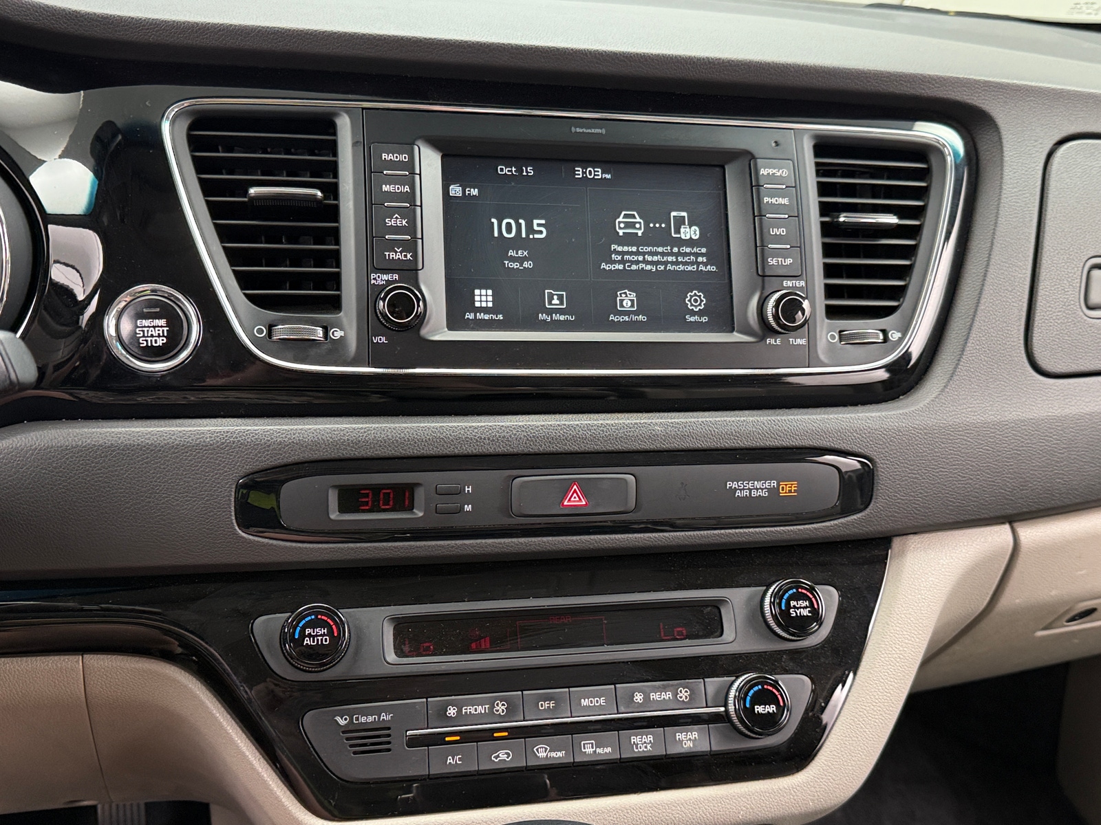 Thumbnail: 2017 Kia Sedona - 4