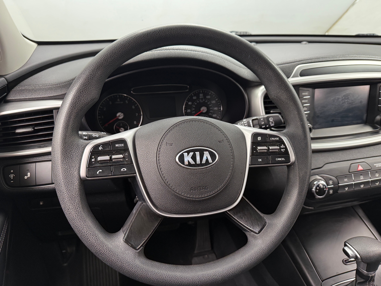 Thumbnail: 2020 Kia Sorento - 5