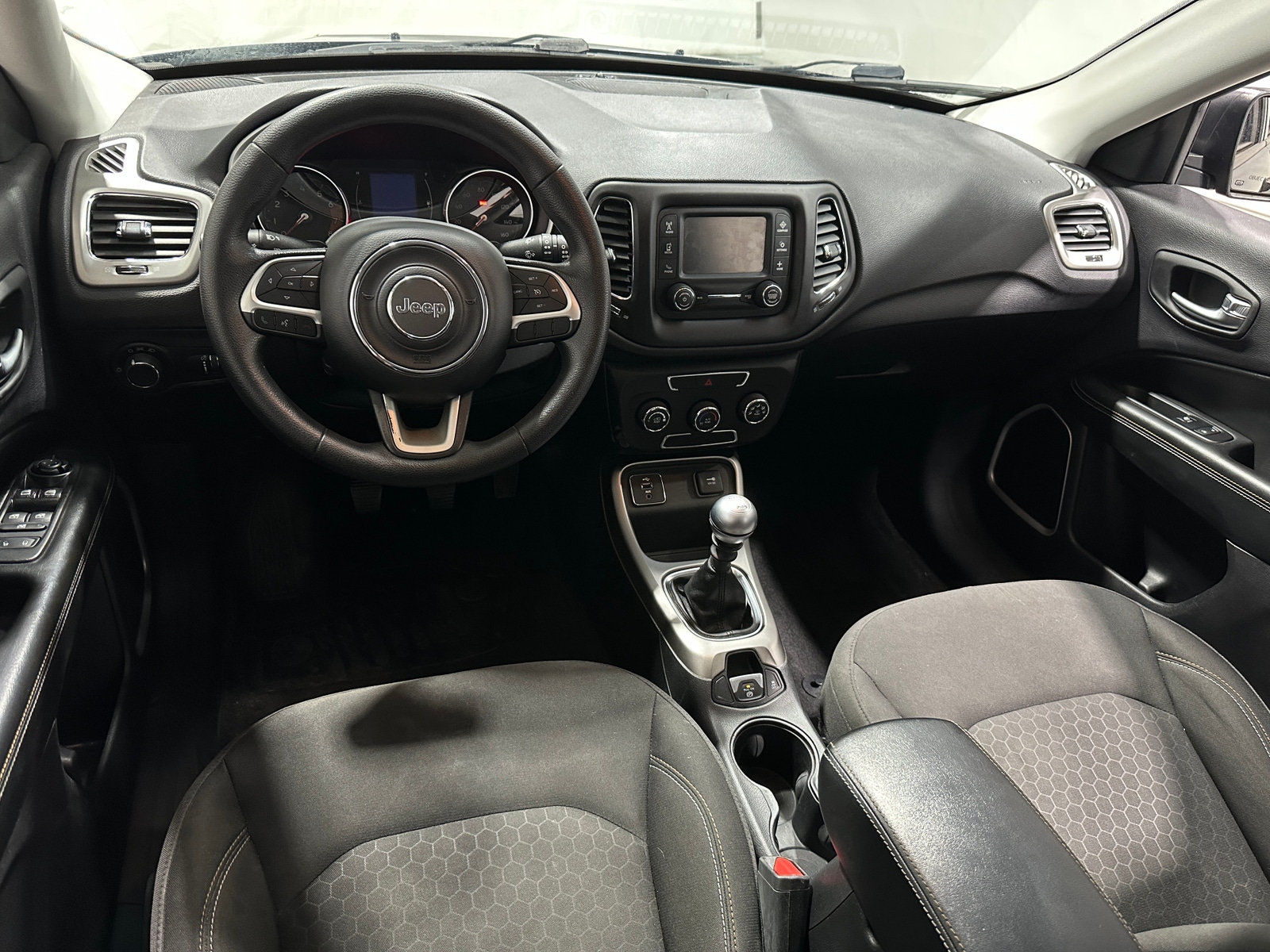 Thumbnail: 2018 Jeep Compass - 3