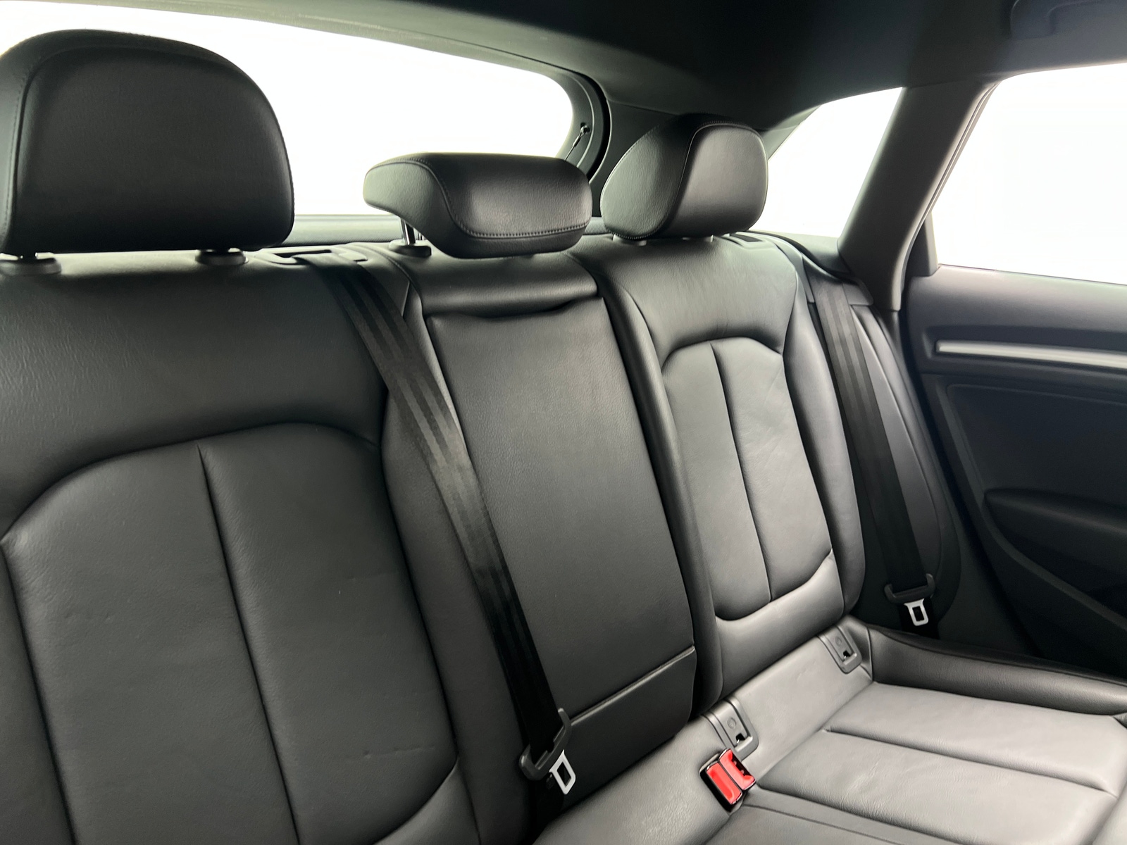 Thumbnail: 2016 Audi A3 e-tron - 5