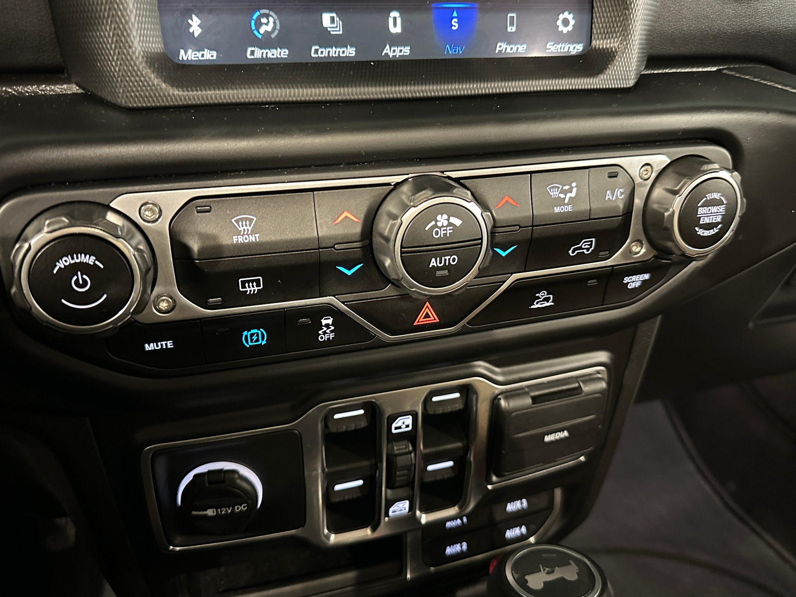 Thumbnail: 2022 Jeep Wrangler - 4