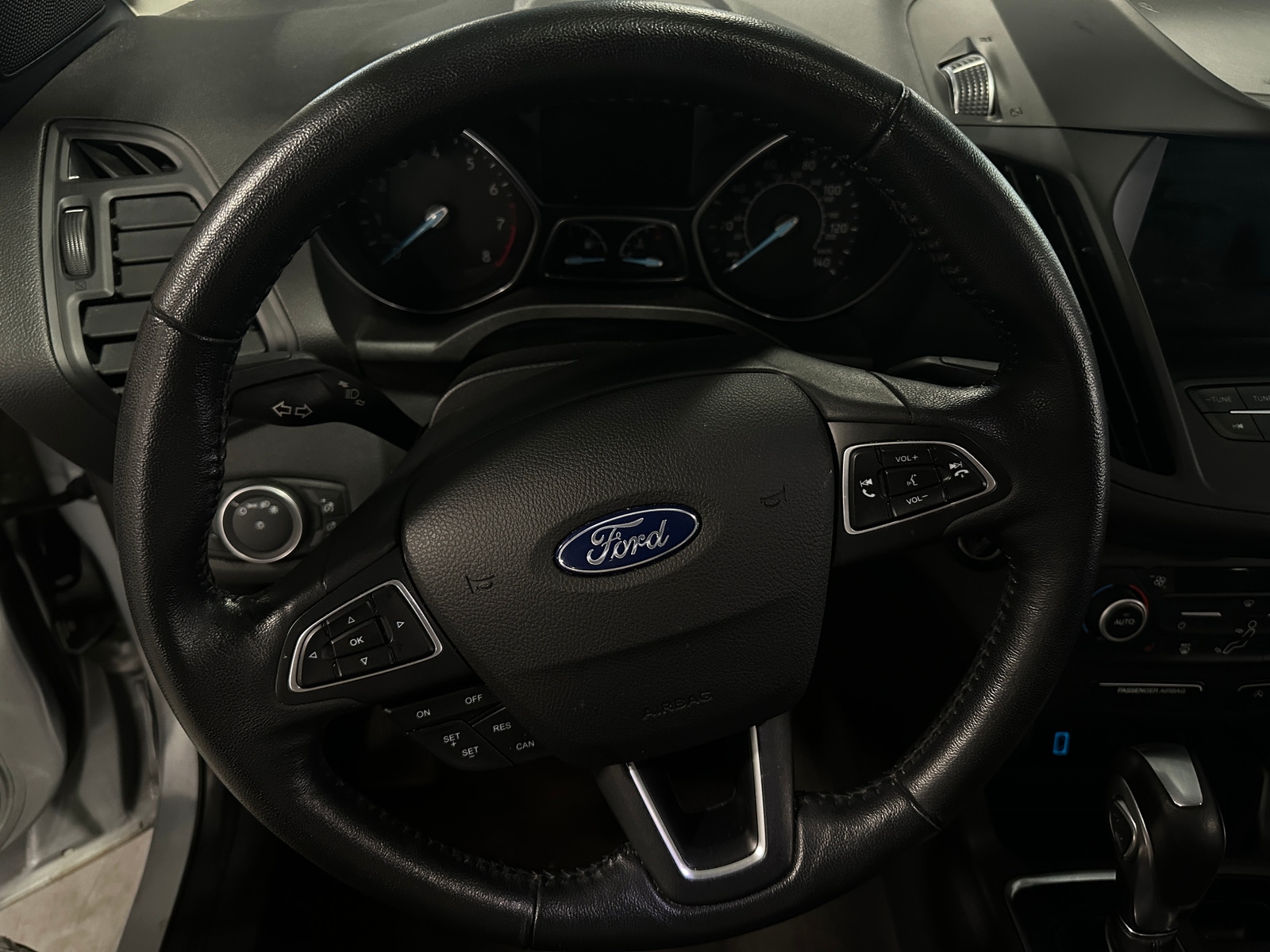 Thumbnail: 2019 Ford Escape - 4