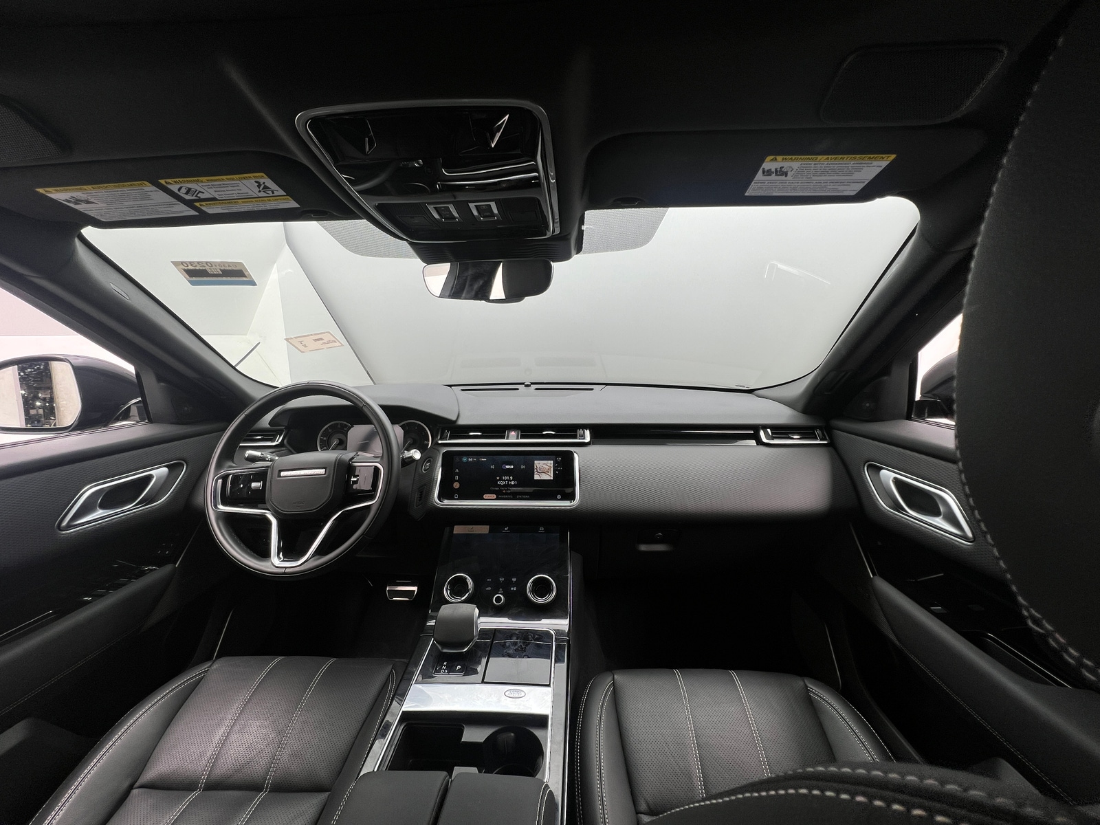 Thumbnail: 2022 Land Rover Range Rover Velar - 2