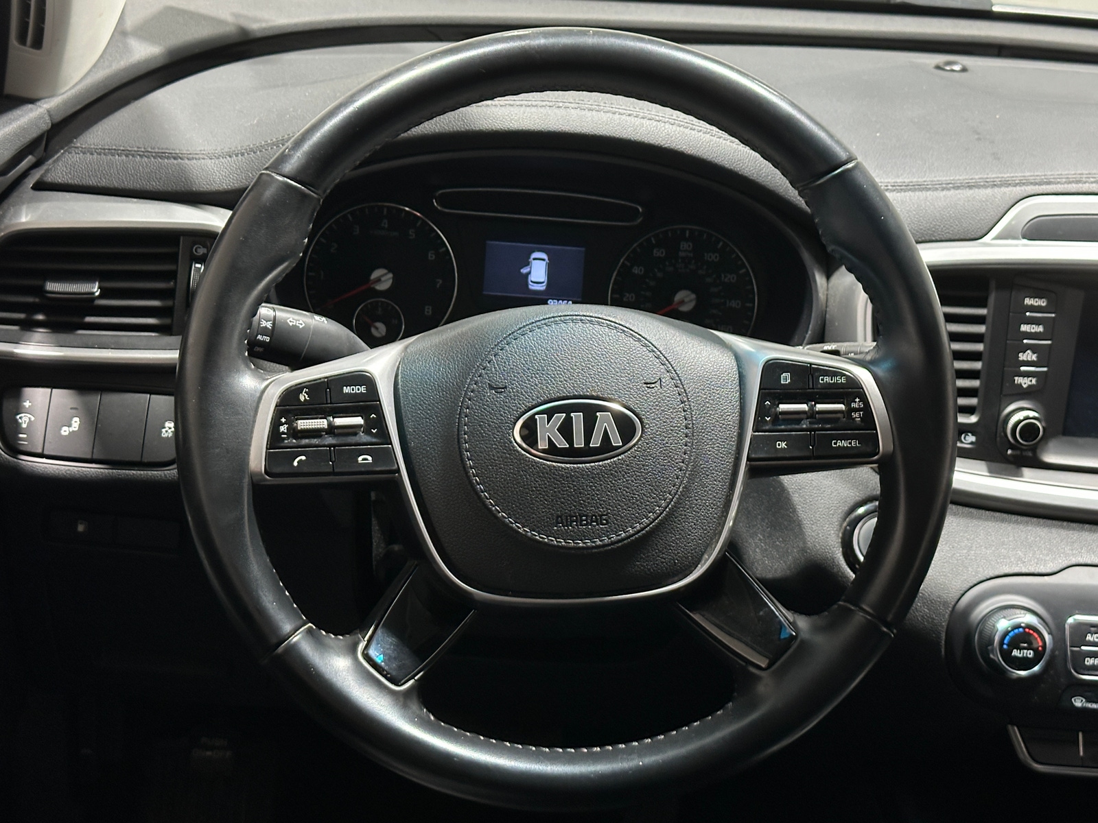 Thumbnail: 2020 Kia Sorento - 5