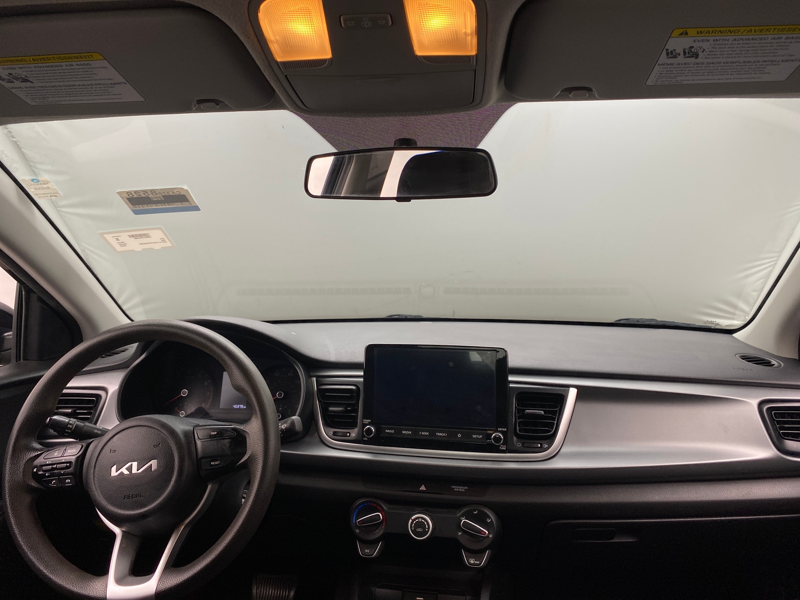 Thumbnail: 2023 Kia Rio - 3