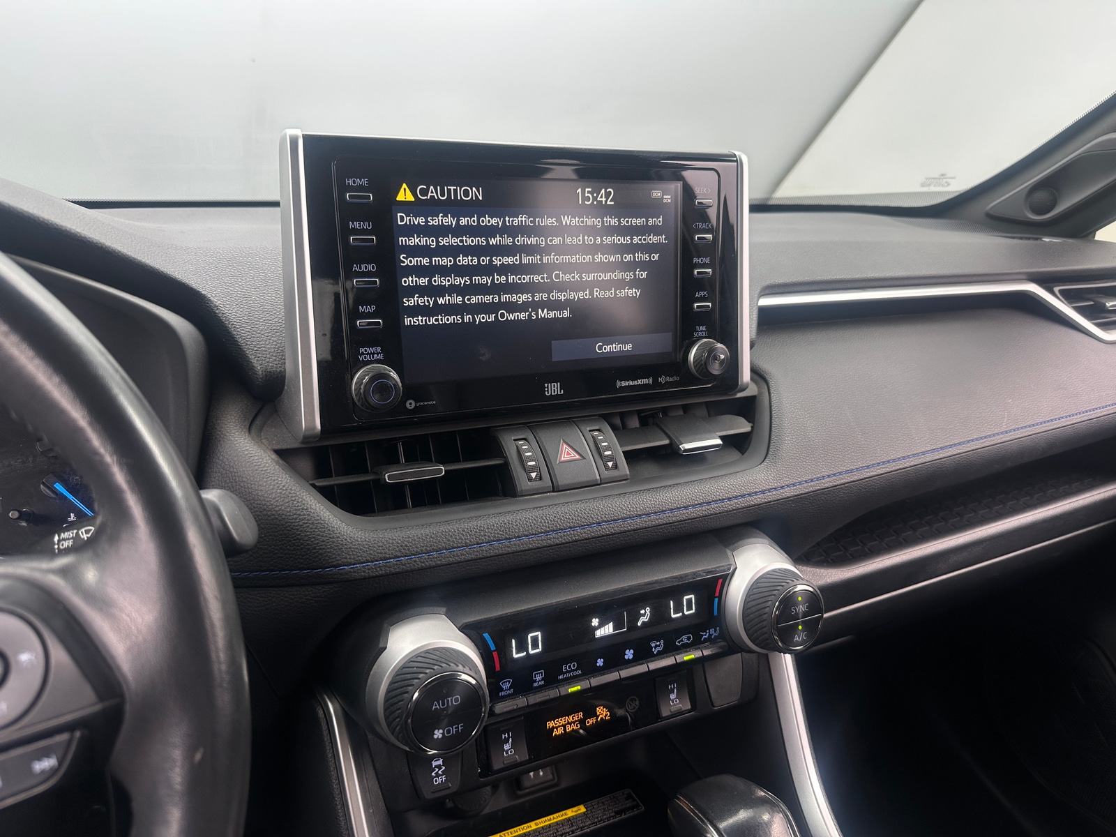 Thumbnail: 2019 Toyota RAV4 - 3