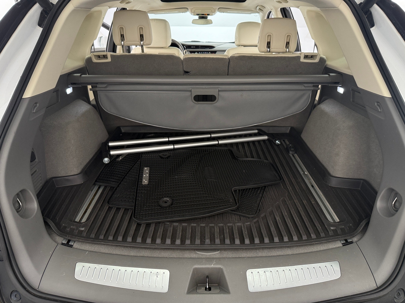 Thumbnail: 2019 Cadillac XT5 - 6