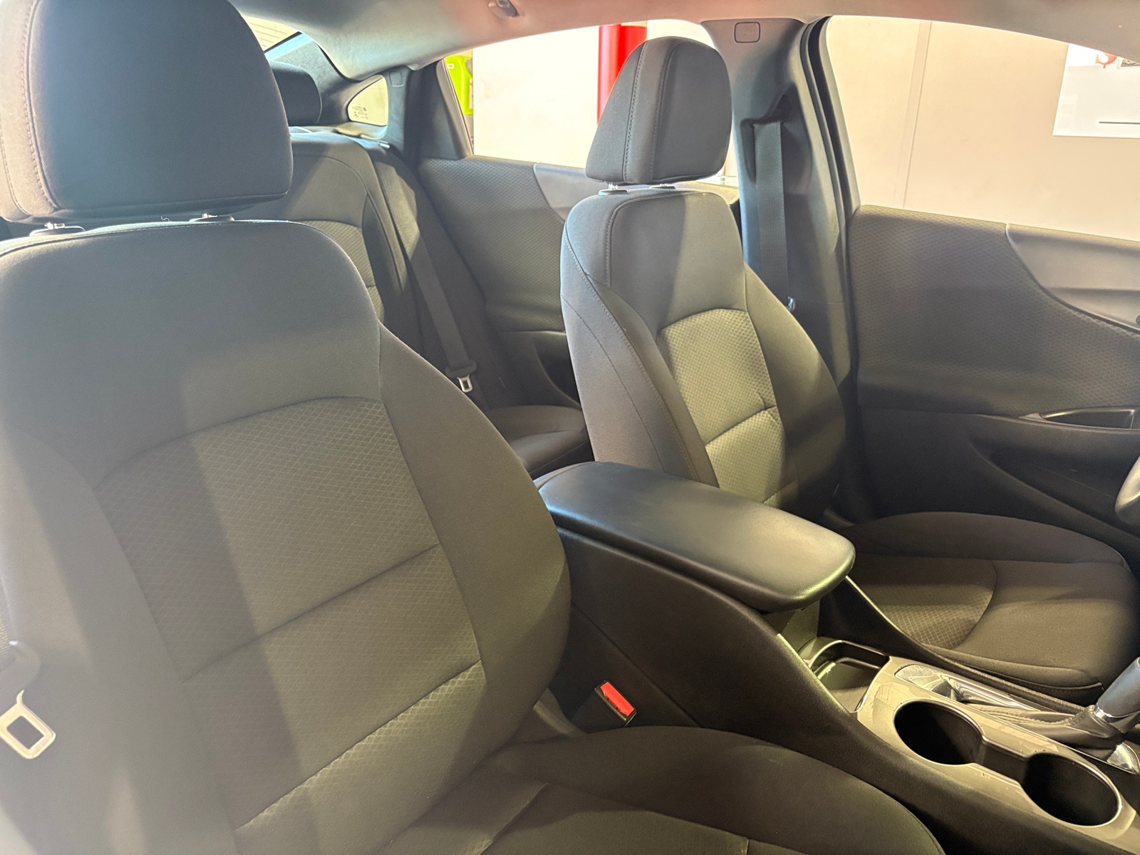 Thumbnail: 2016 Chevrolet Malibu - 2
