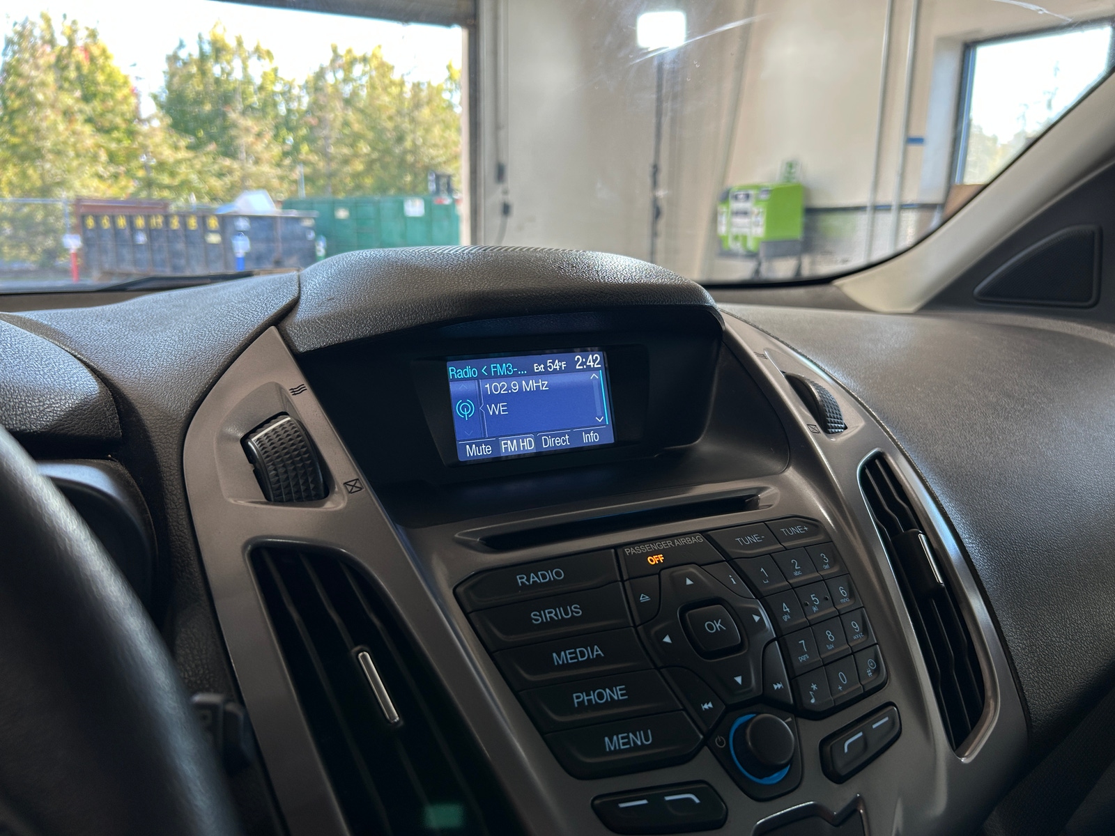 Thumbnail: 2016 Ford Transit Series - 4