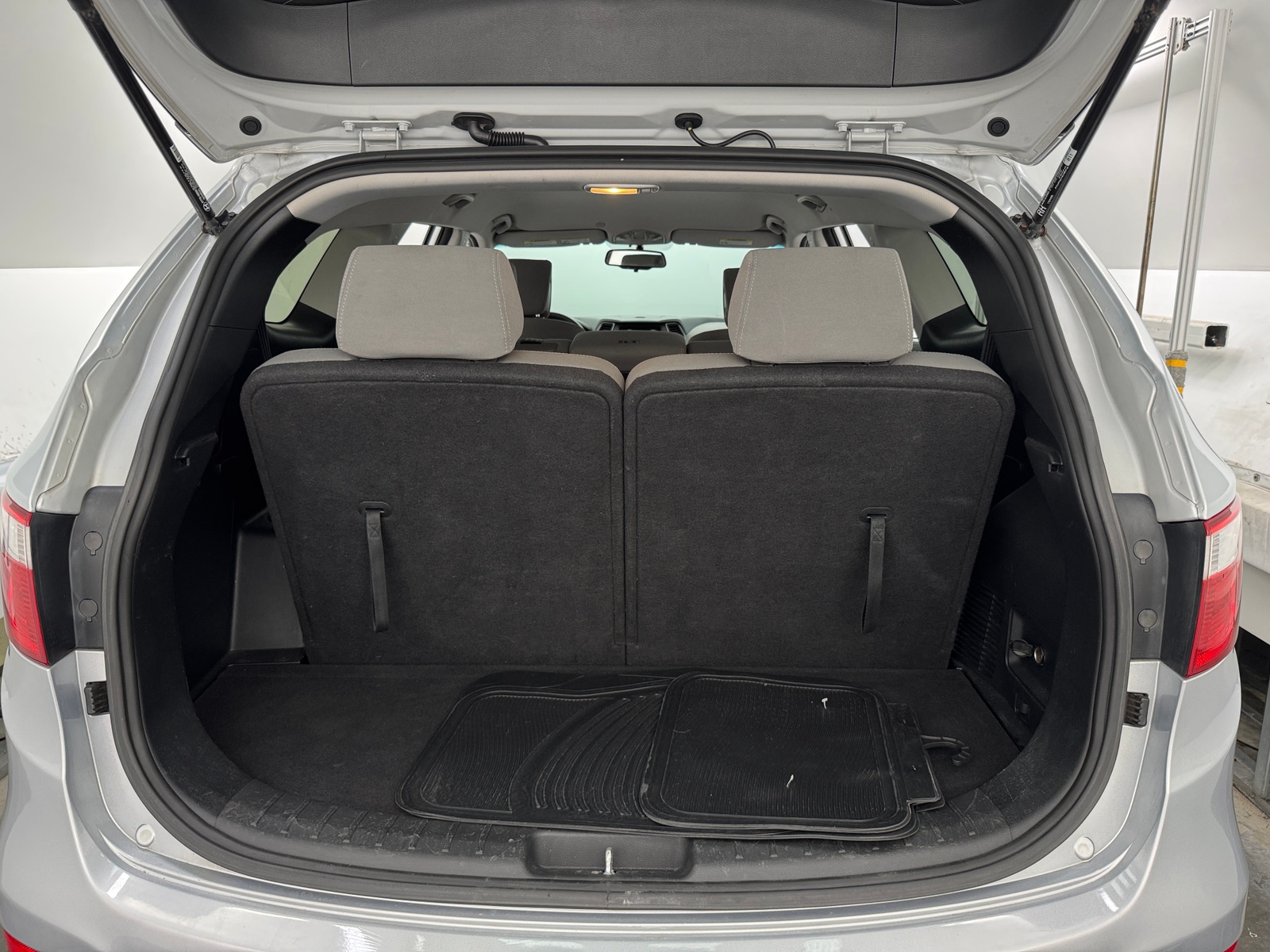 Thumbnail: 2015 Hyundai Santa Fe - 7