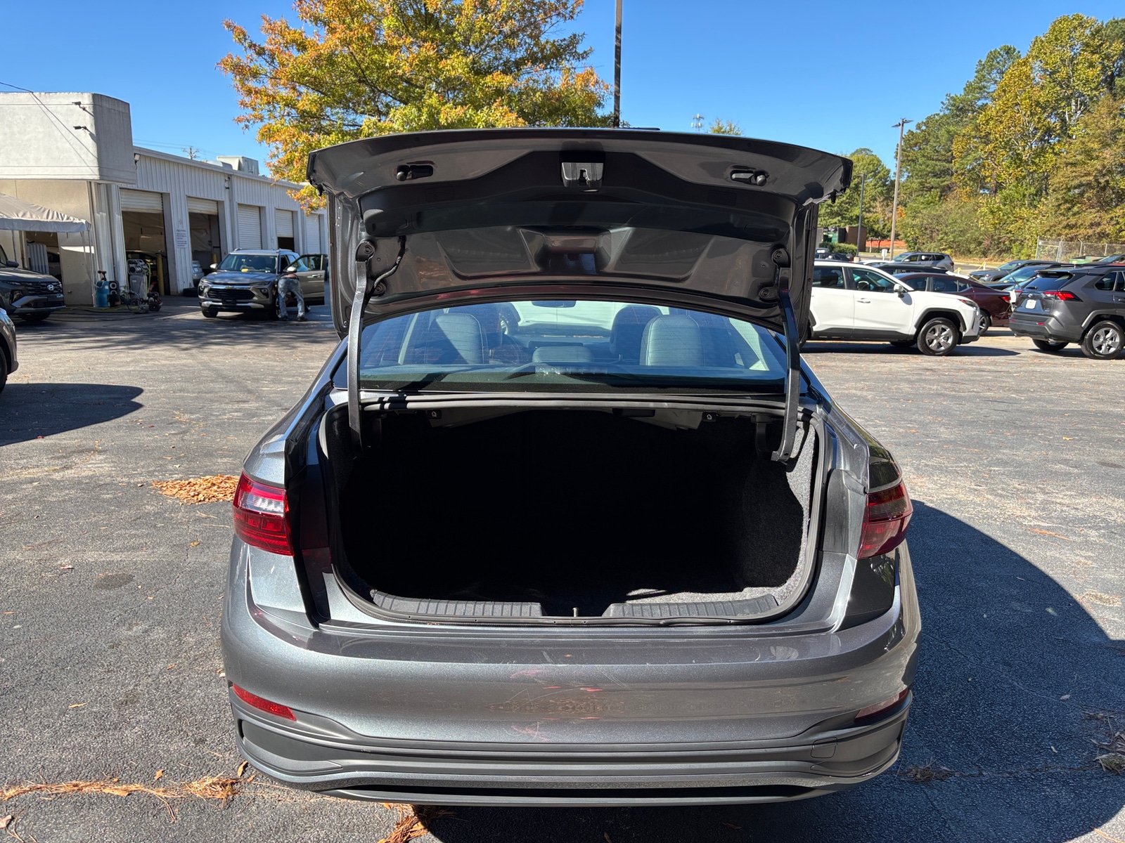 Thumbnail: 2025 Volkswagen Jetta - 6