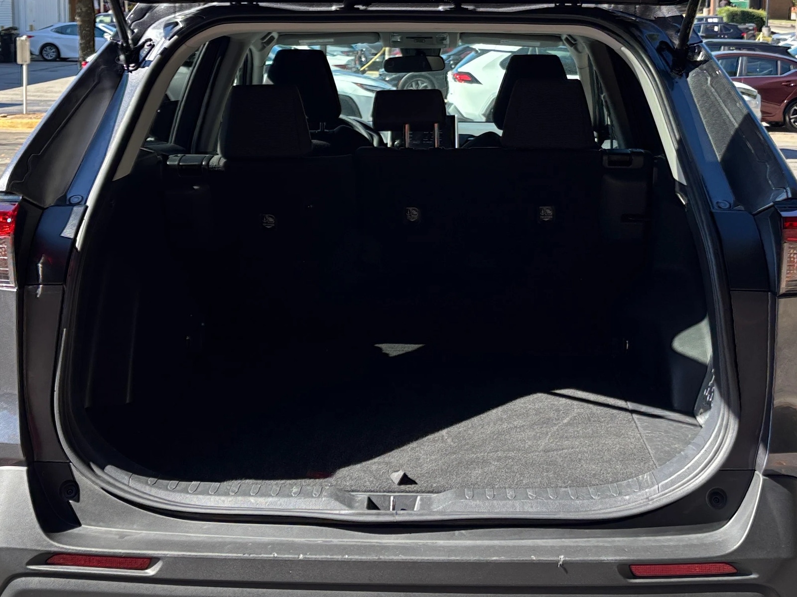 Thumbnail: 2025 Toyota RAV4 - 6