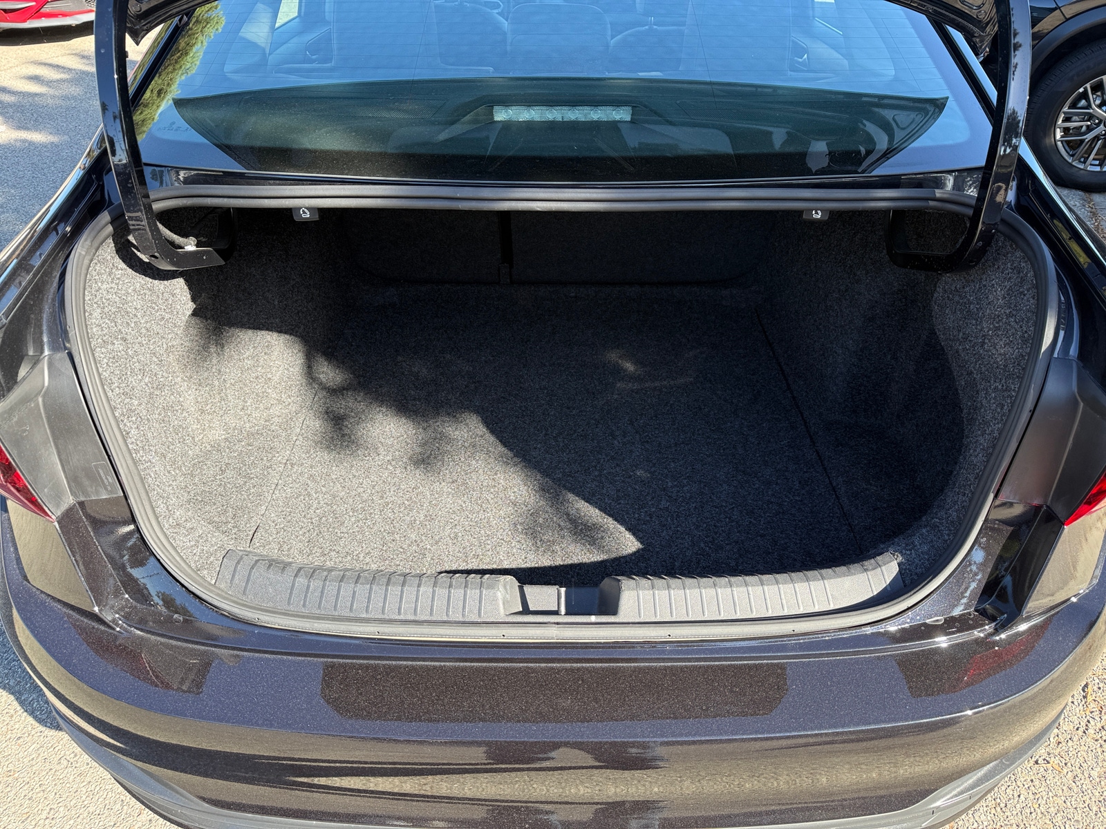 Thumbnail: 2025 Volkswagen Jetta - 3