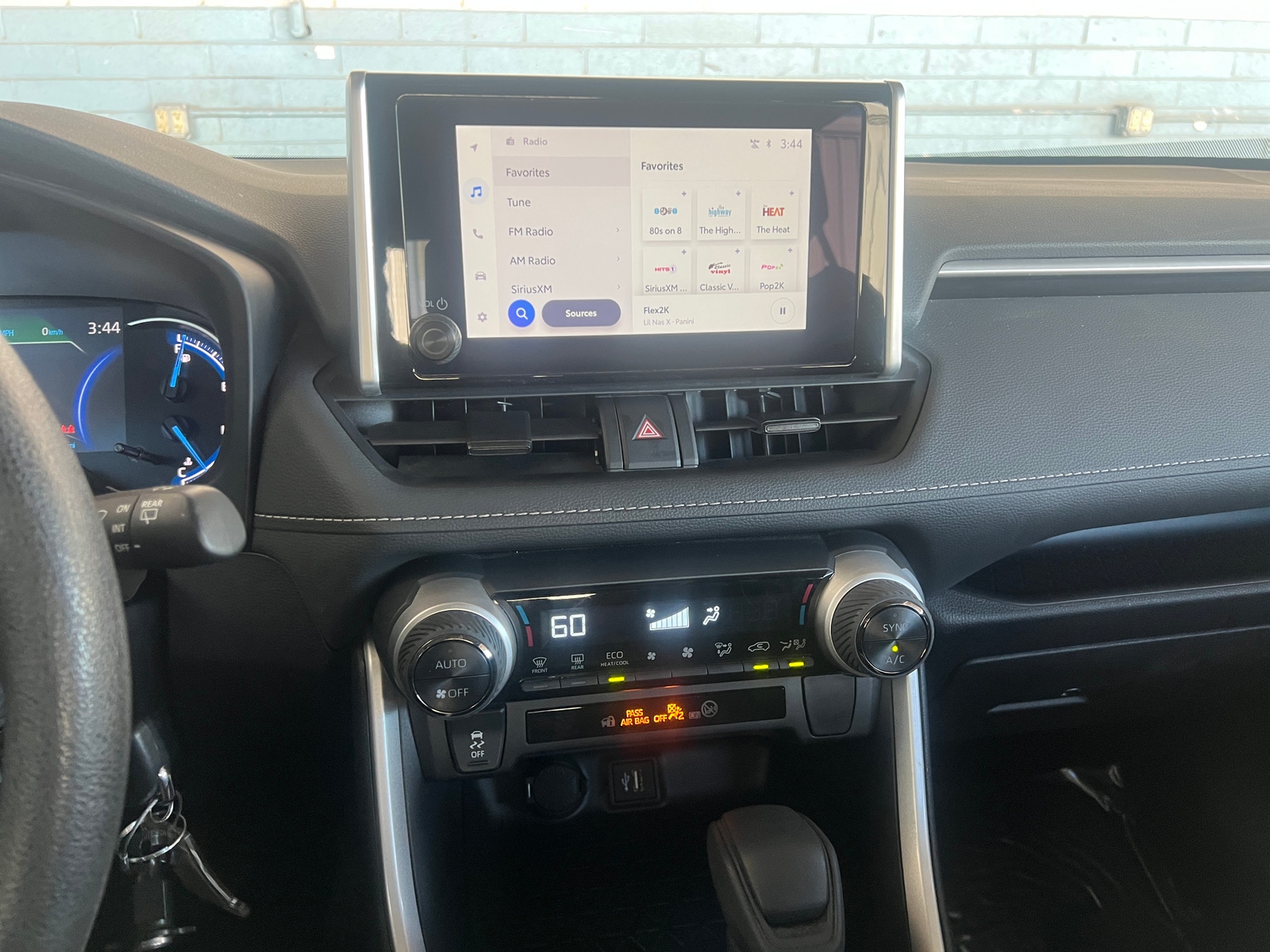 Thumbnail: 2025 Toyota RAV4 - 4