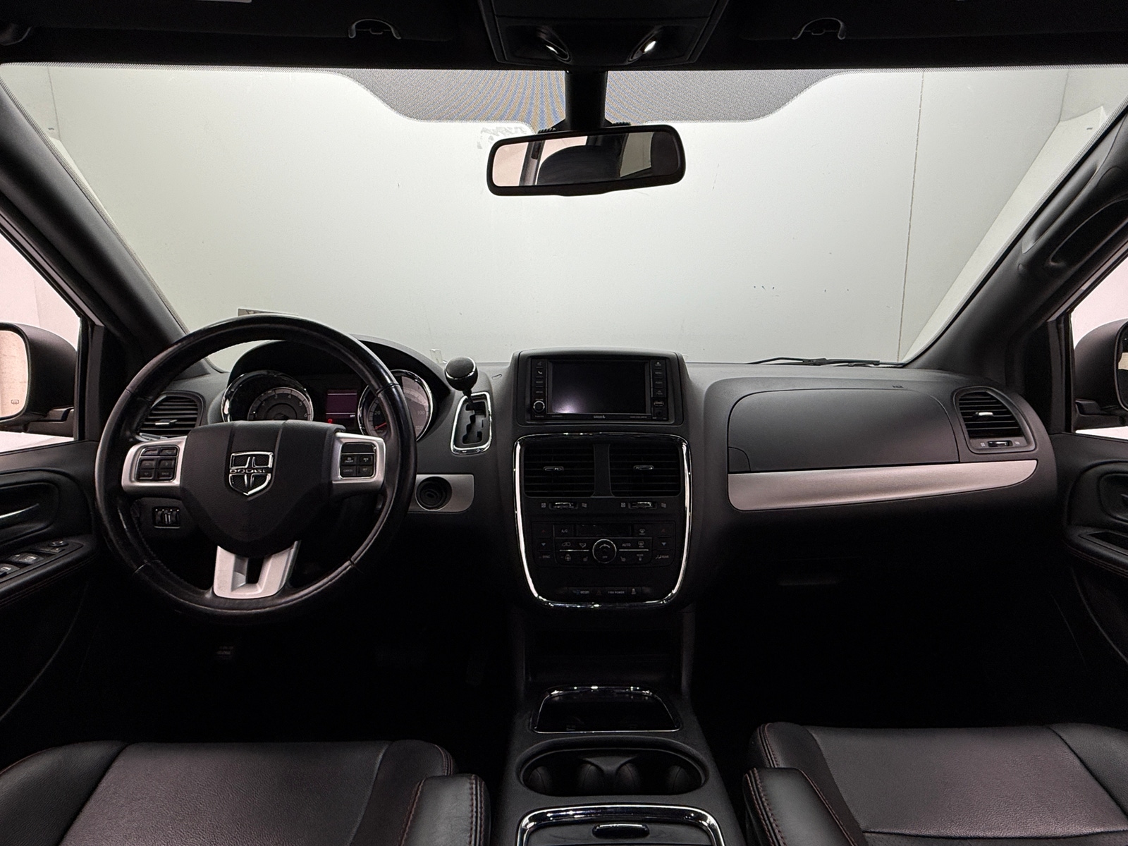 Thumbnail: 2019 Dodge Grand Caravan - 3
