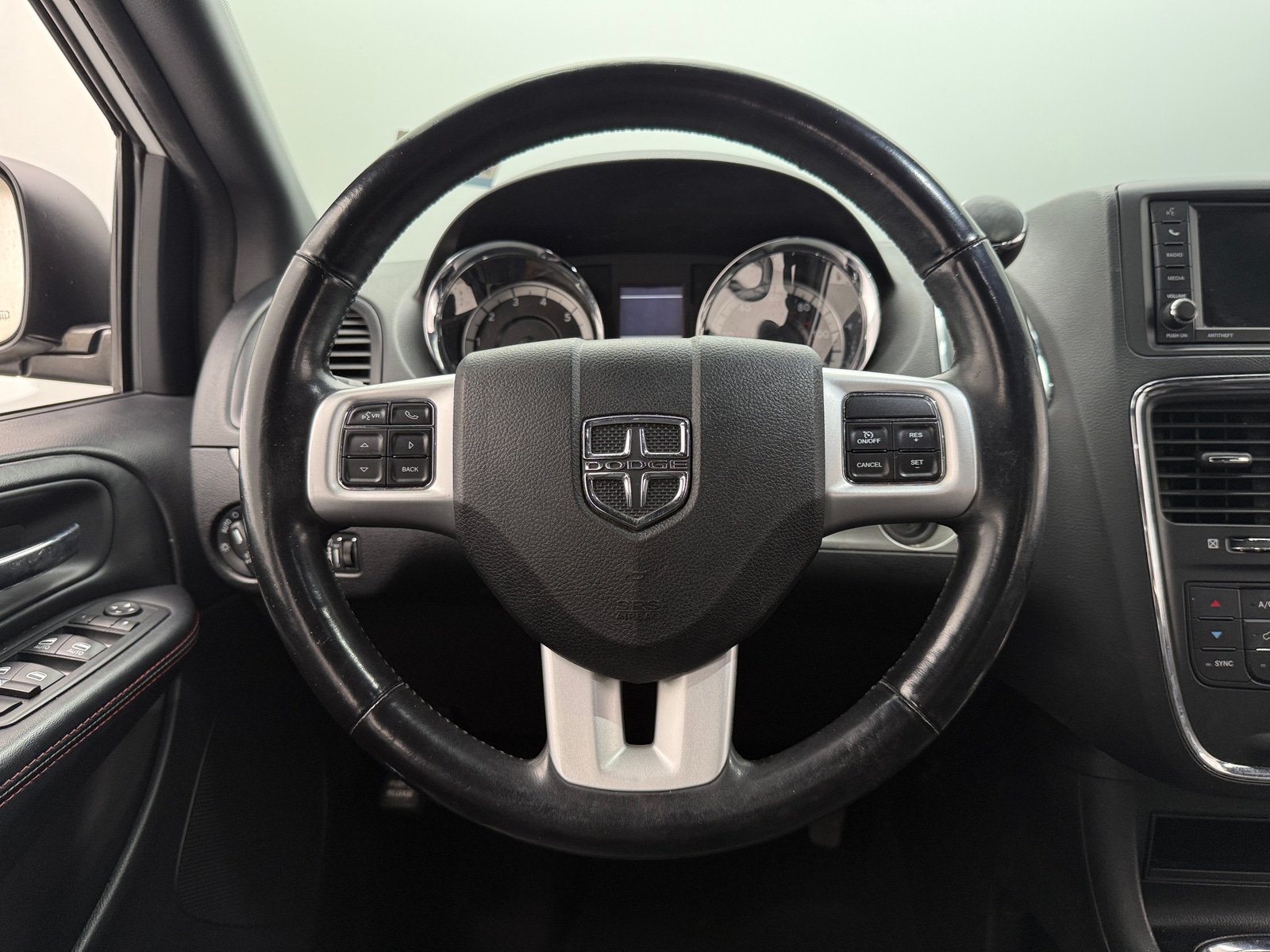 Thumbnail: 2019 Dodge Grand Caravan - 5