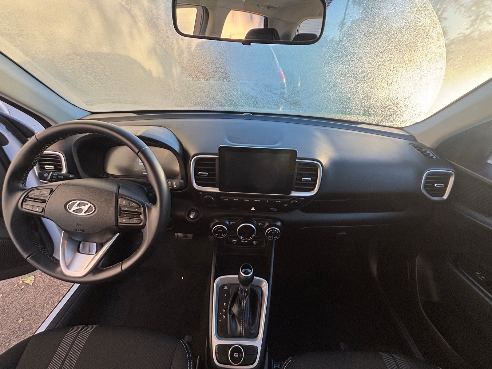 Thumbnail: 2025 Hyundai Venue - 3