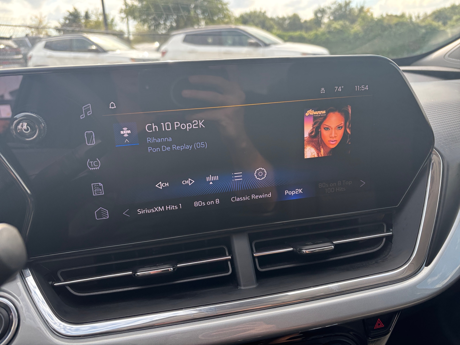 Thumbnail: 2025 Chevrolet Trax - 4